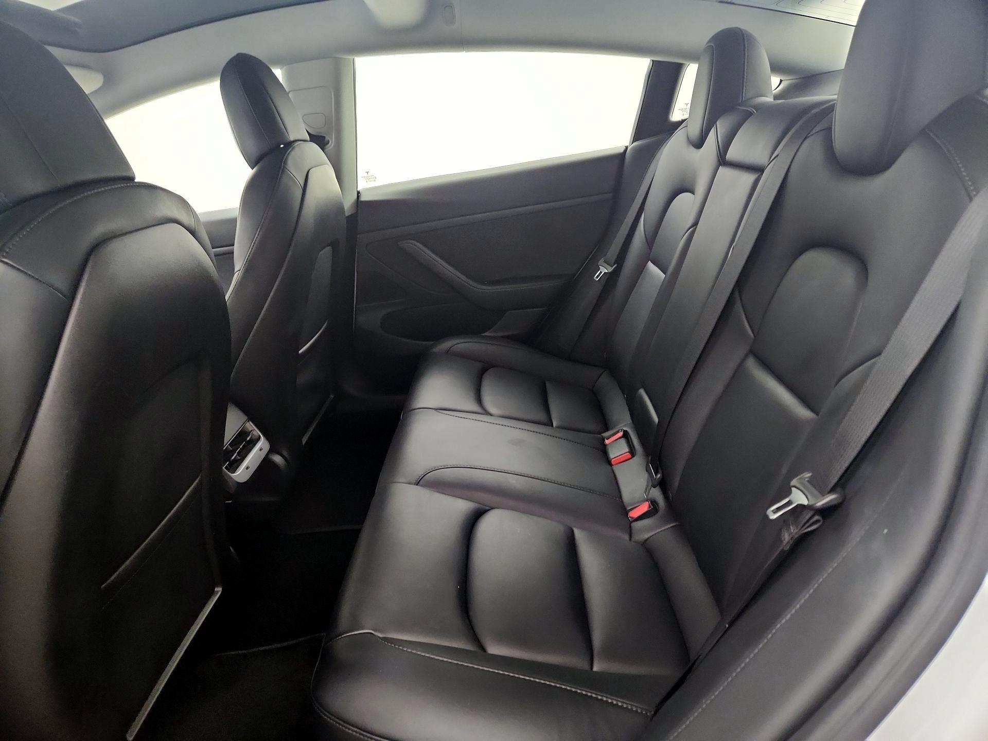 Thumbnail: 2020 Tesla Model 3 - 19