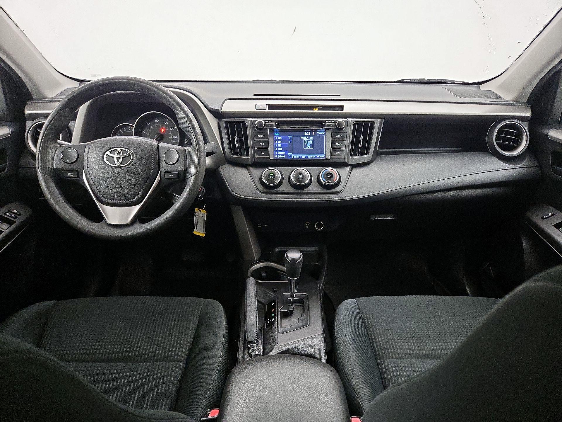 Thumbnail: 2016 Toyota RAV4 - 9