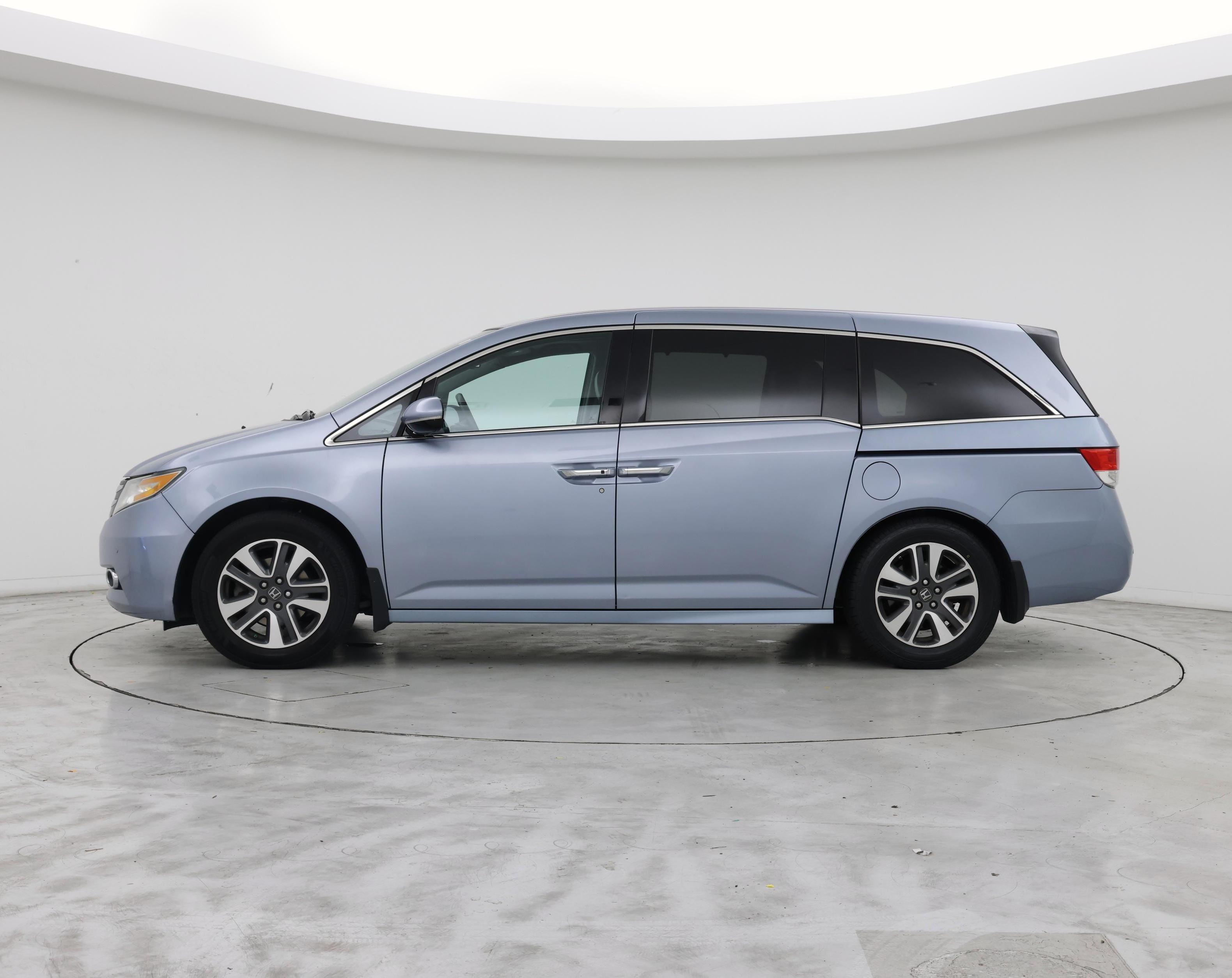 Thumbnail: 2014 Honda Odyssey - 3