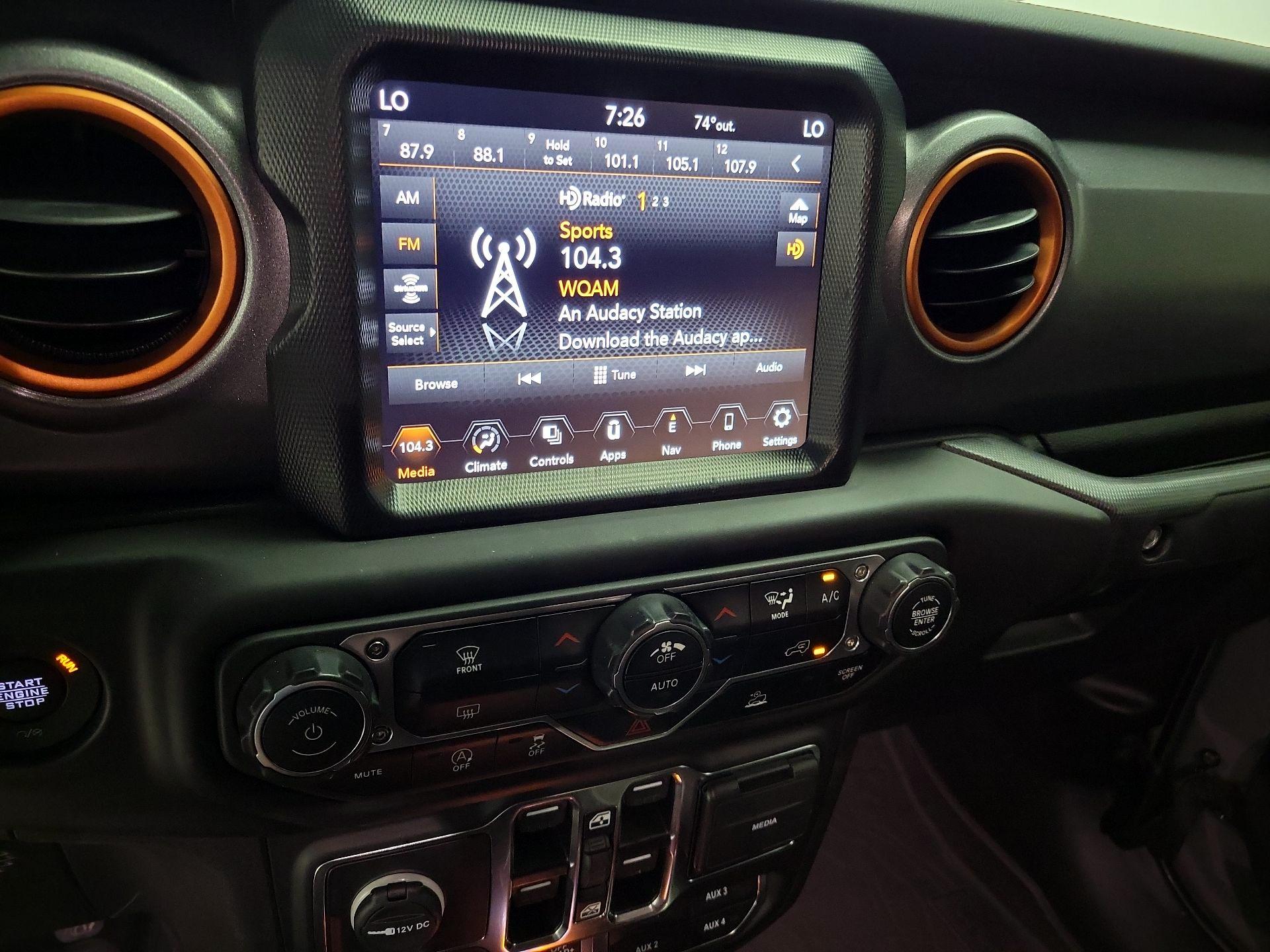 Thumbnail: 2023 Jeep Gladiator - 16