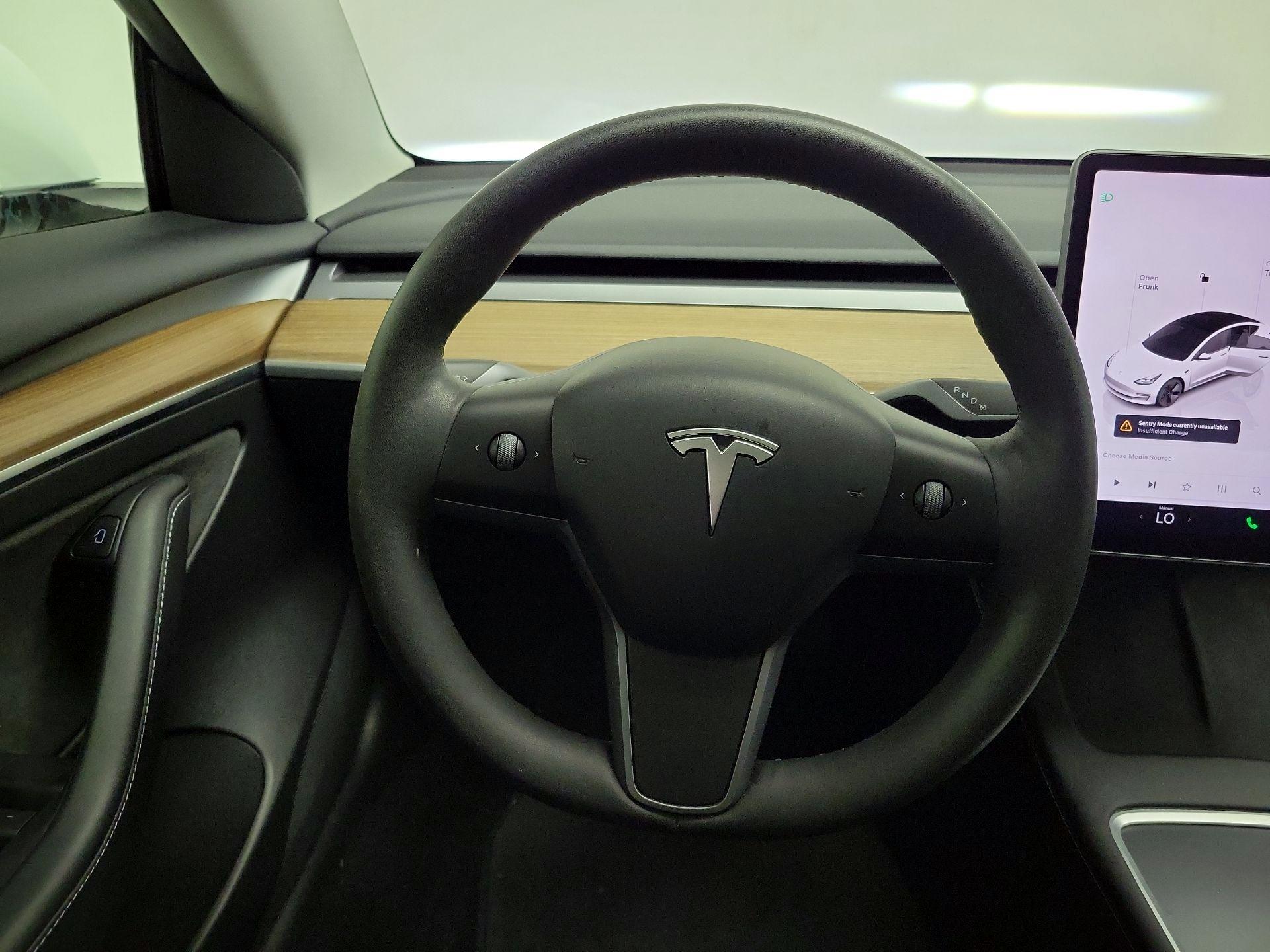 Thumbnail: 2023 Tesla Model 3 - 10