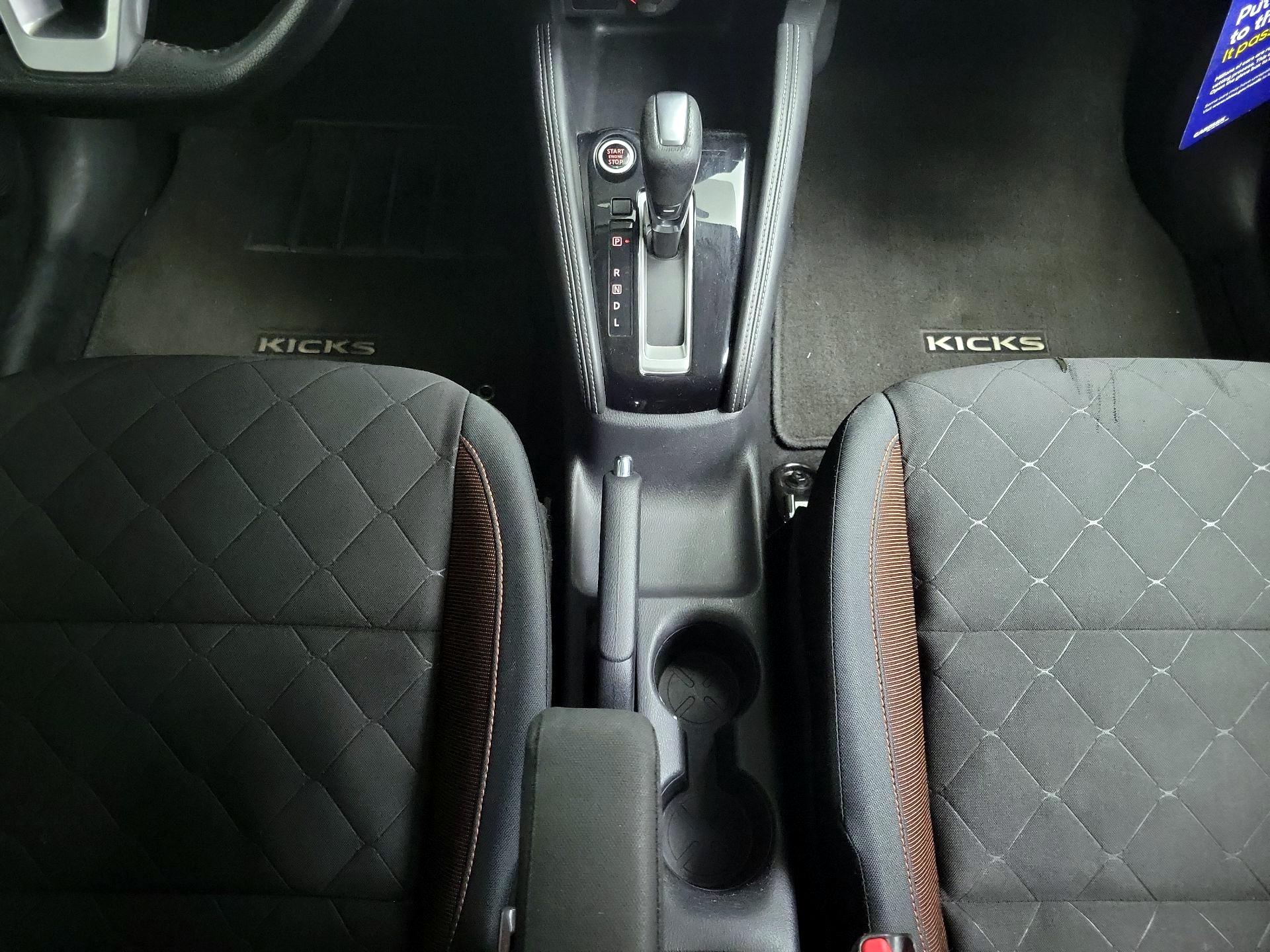 Thumbnail: 2019 Nissan Kicks - 17