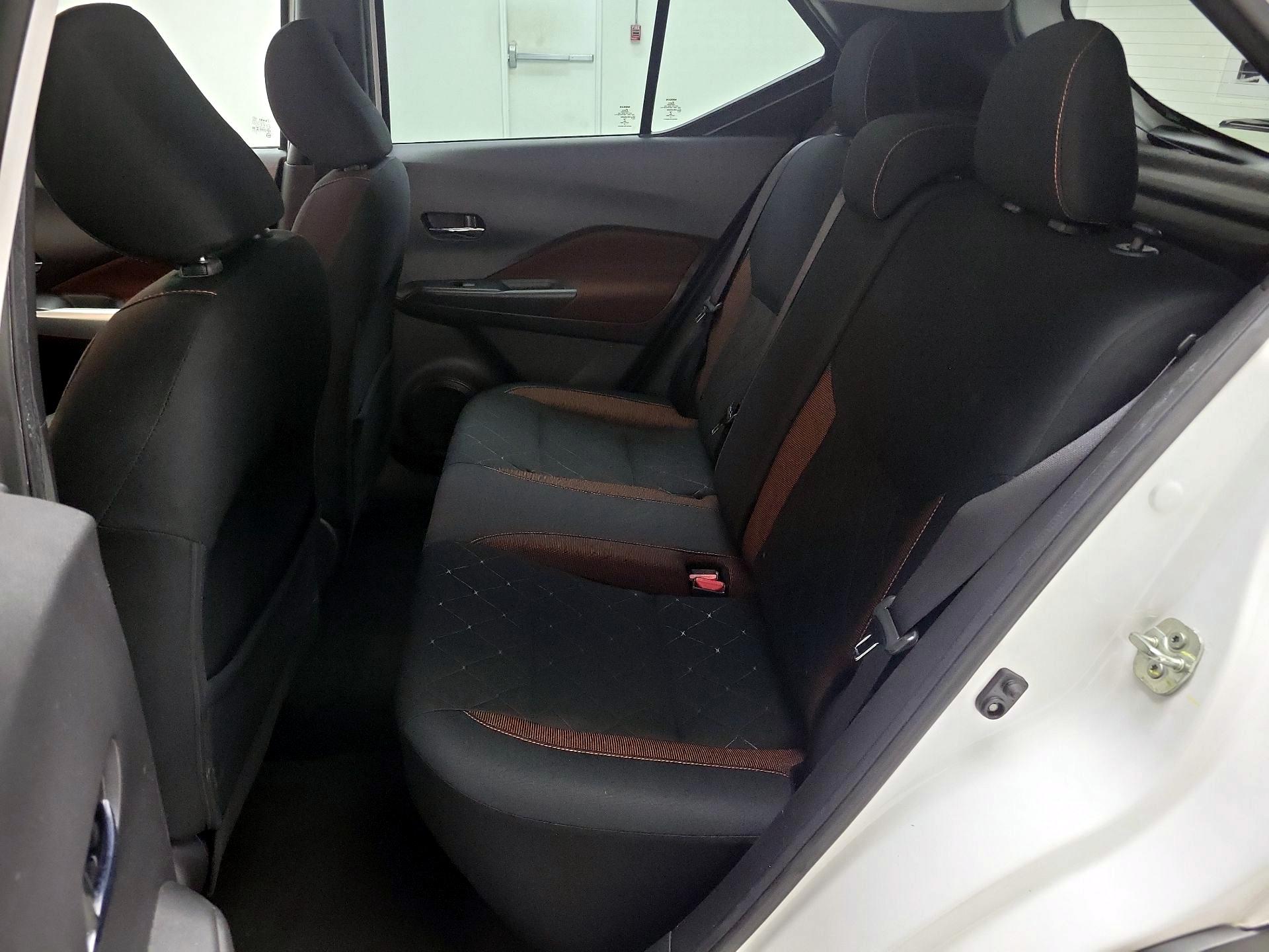 Thumbnail: 2019 Nissan Kicks - 19