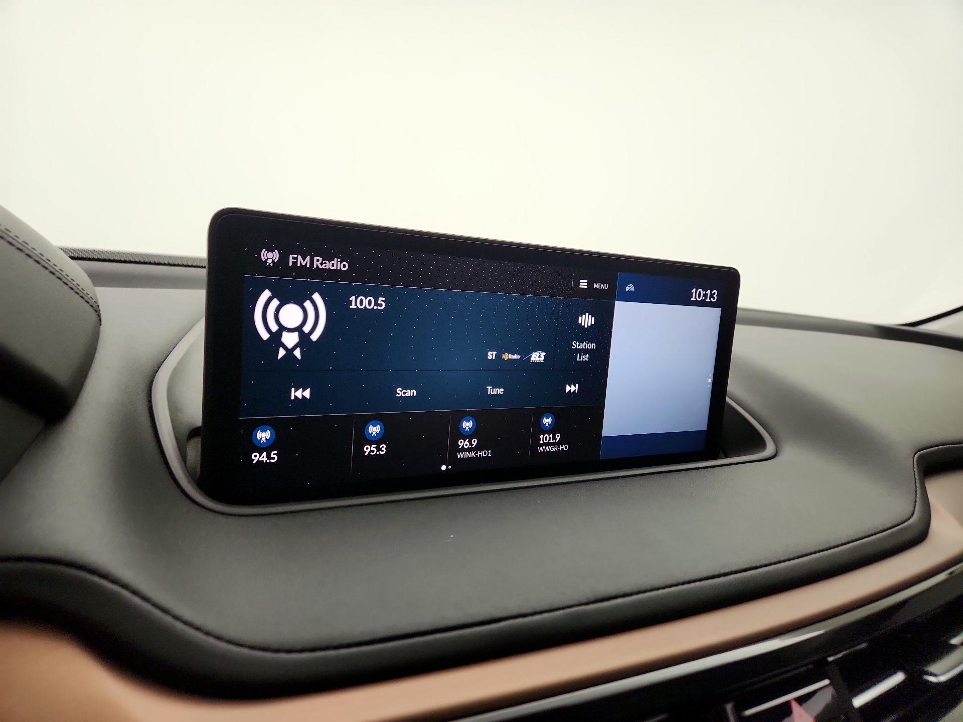 Thumbnail: 2022 Acura MDX - 16