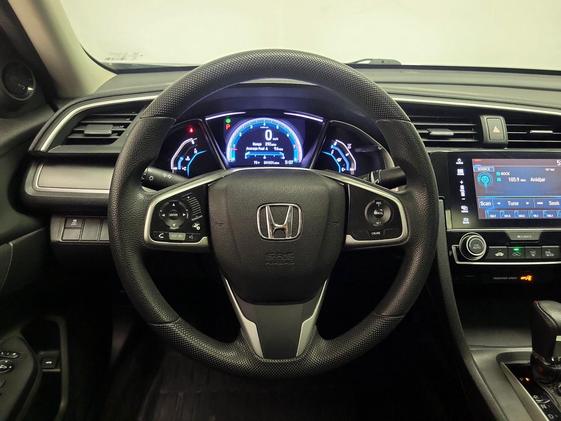 Thumbnail: 2016 Honda Civic - 10