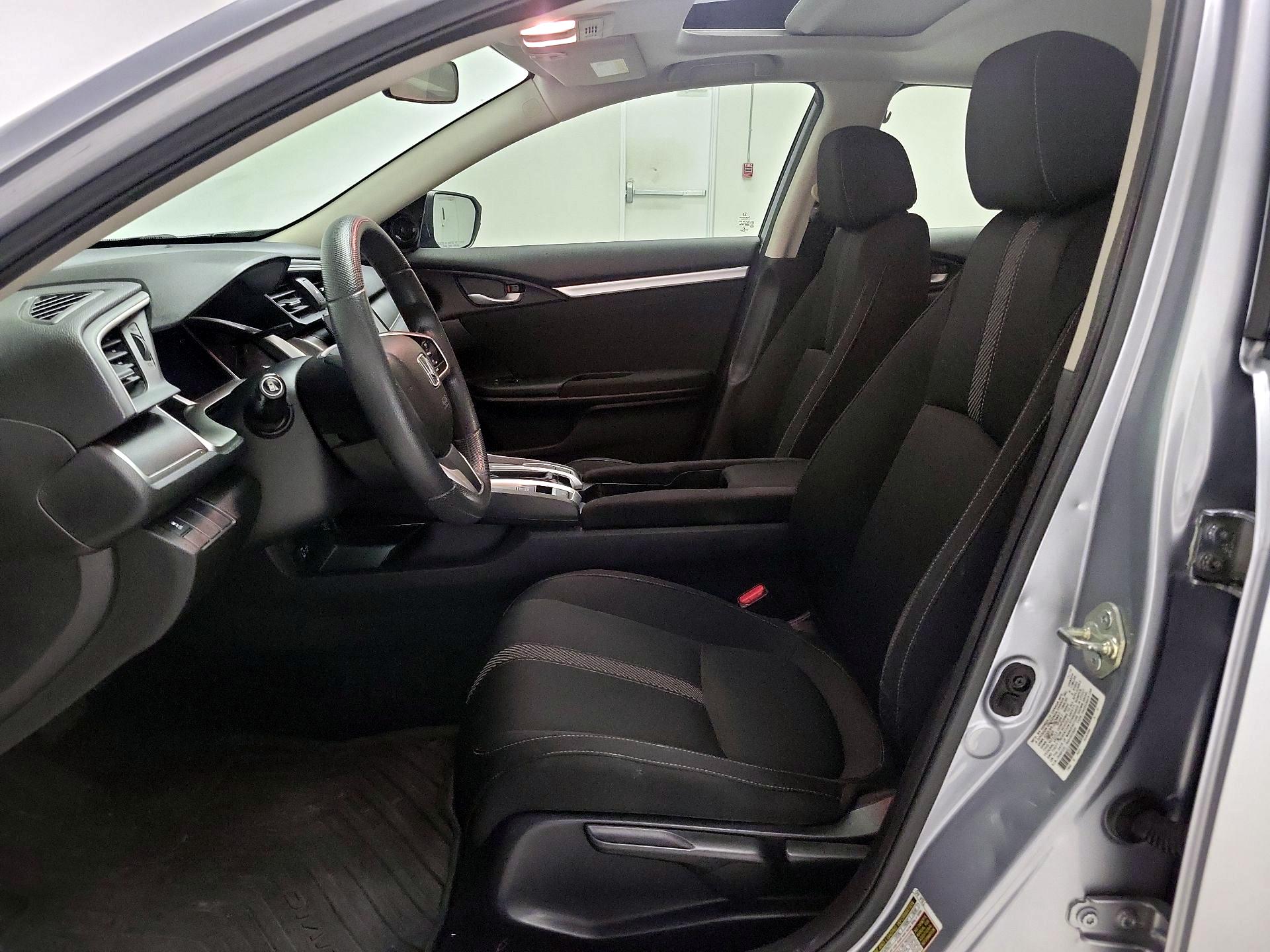 Thumbnail: 2016 Honda Civic - 11