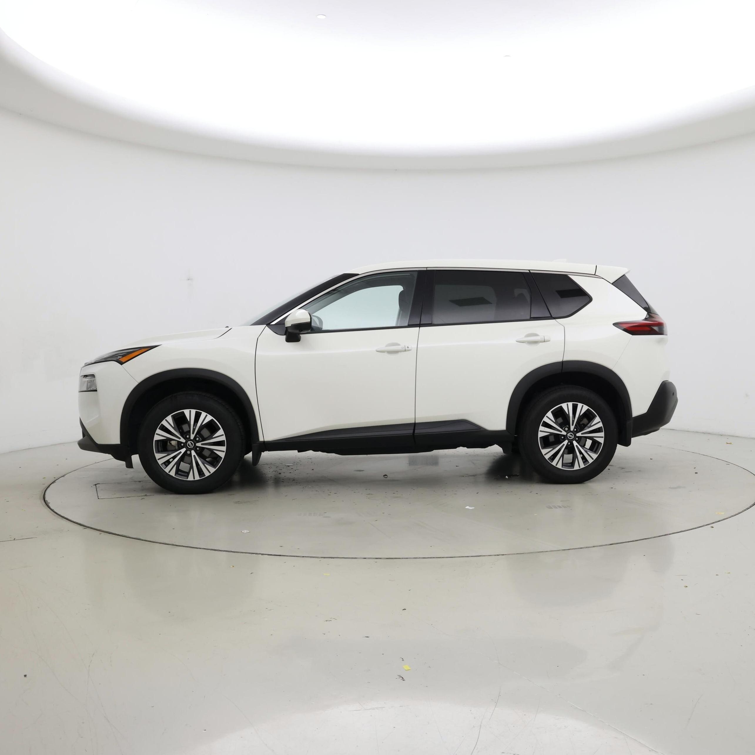 Thumbnail: 2021 Nissan Rogue - 3