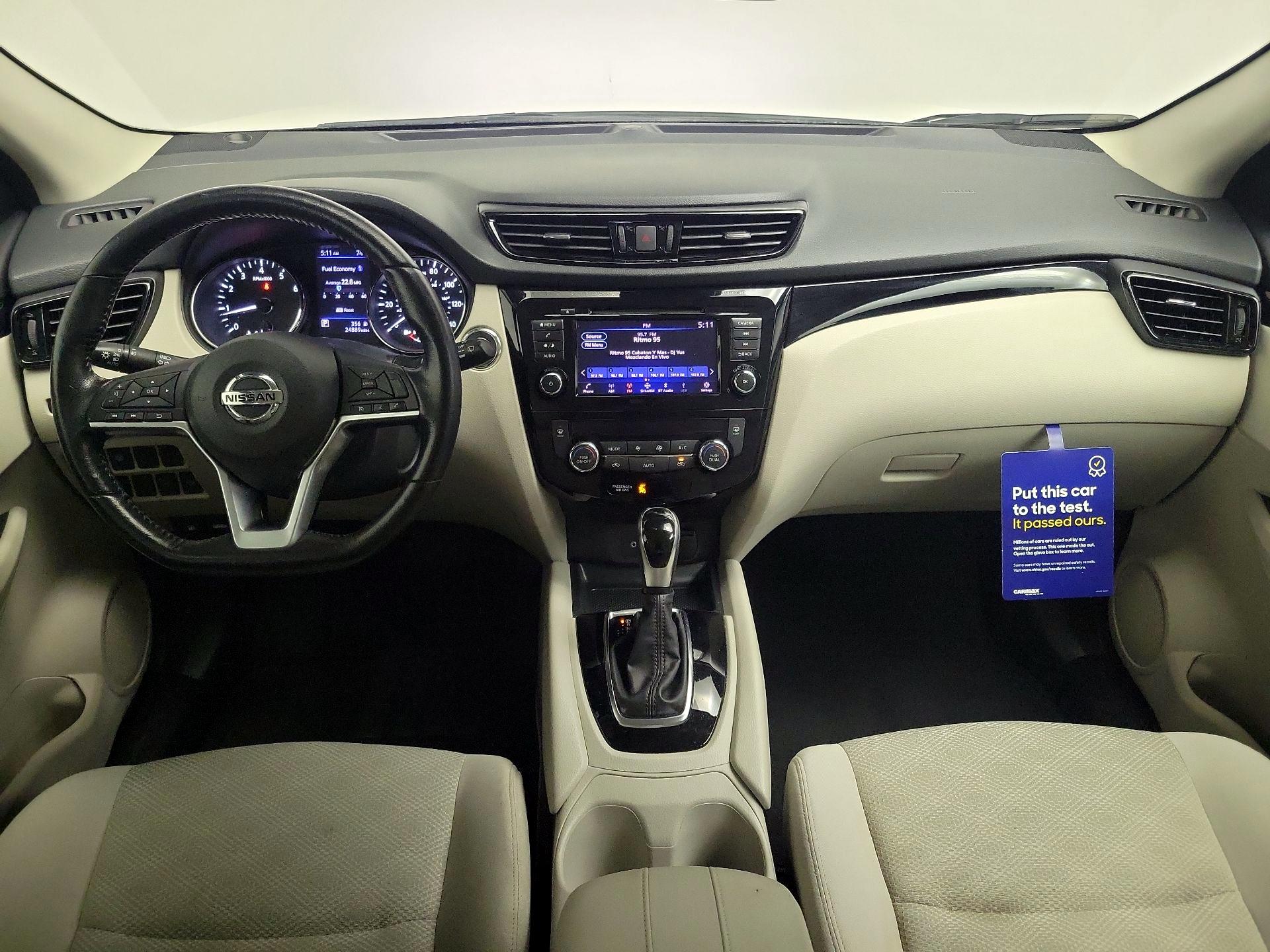 Thumbnail: 2021 Nissan Rogue Sport - 9