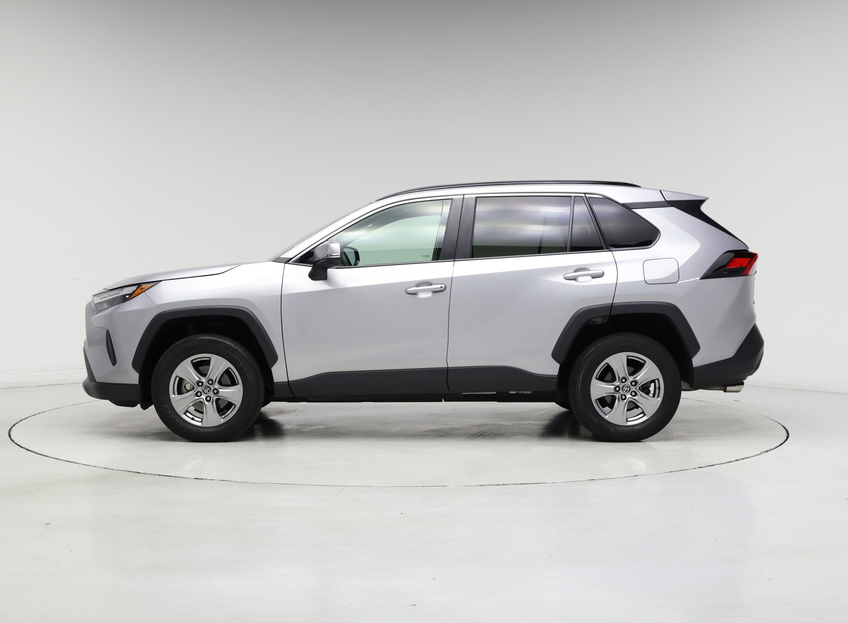 Thumbnail: 2023 Toyota RAV4 - 3