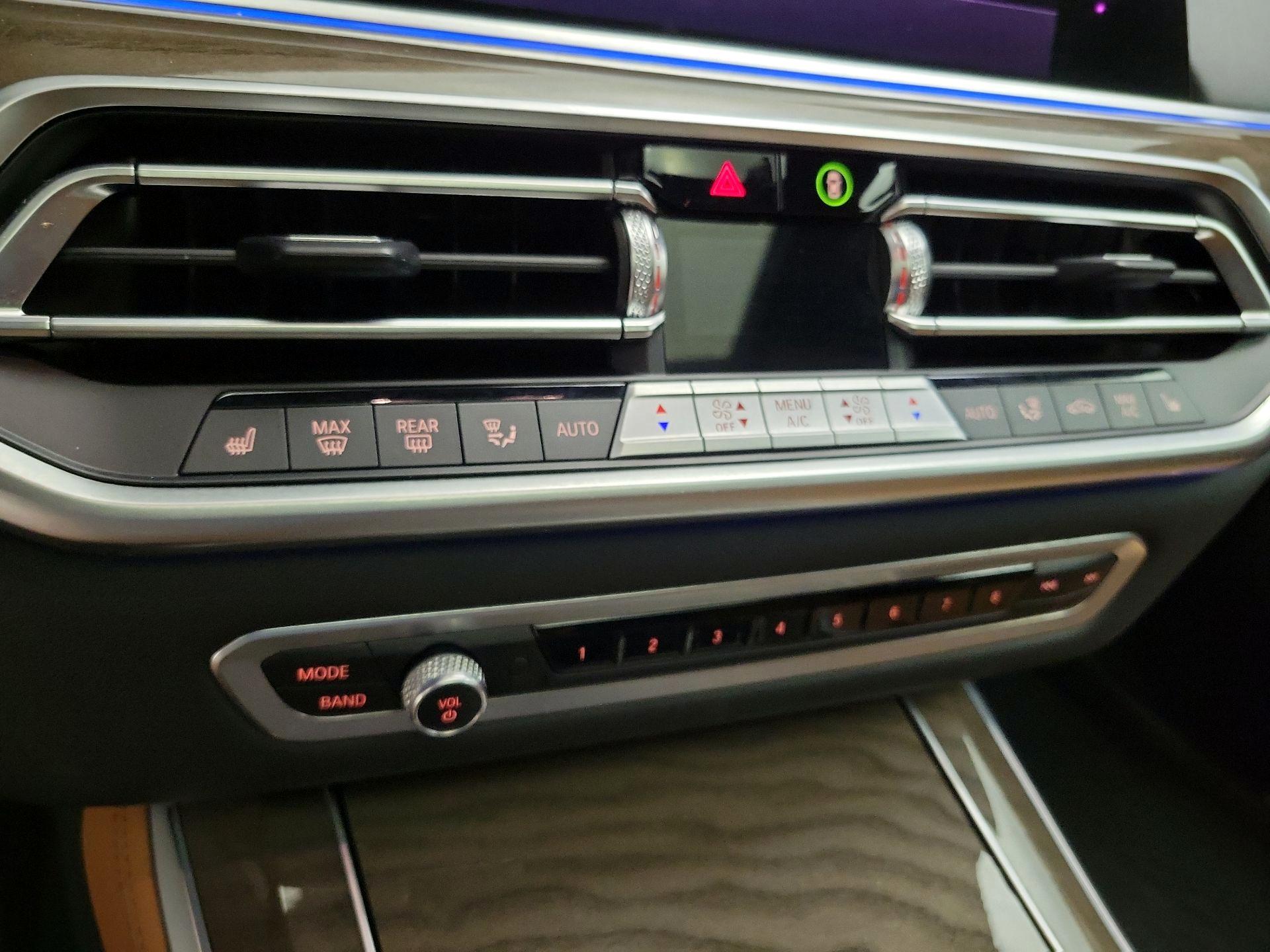 Thumbnail: 2021 BMW X5 - 17