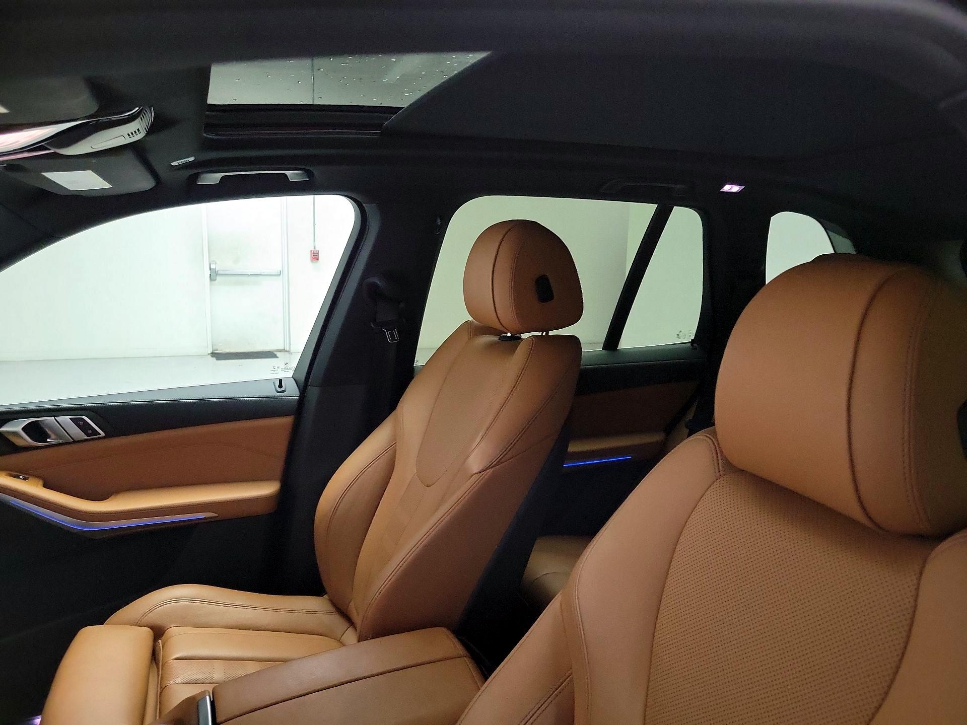 Thumbnail: 2021 BMW X5 - 20