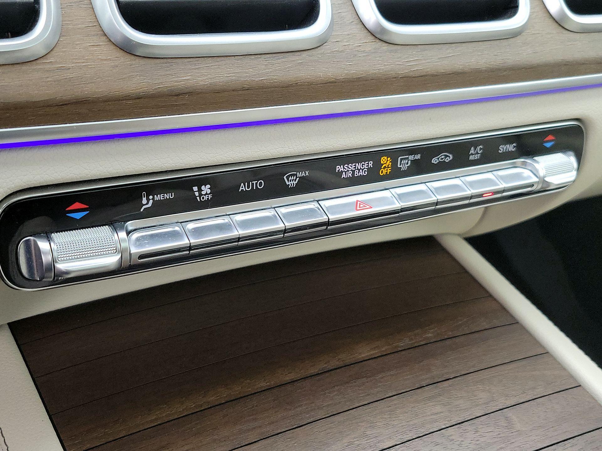 Thumbnail: 2020 Mercedes-Benz GLE - 17