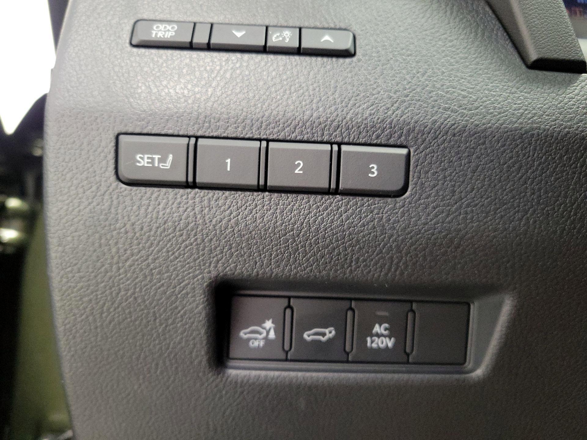 Thumbnail: 2024 Lexus GX - 13