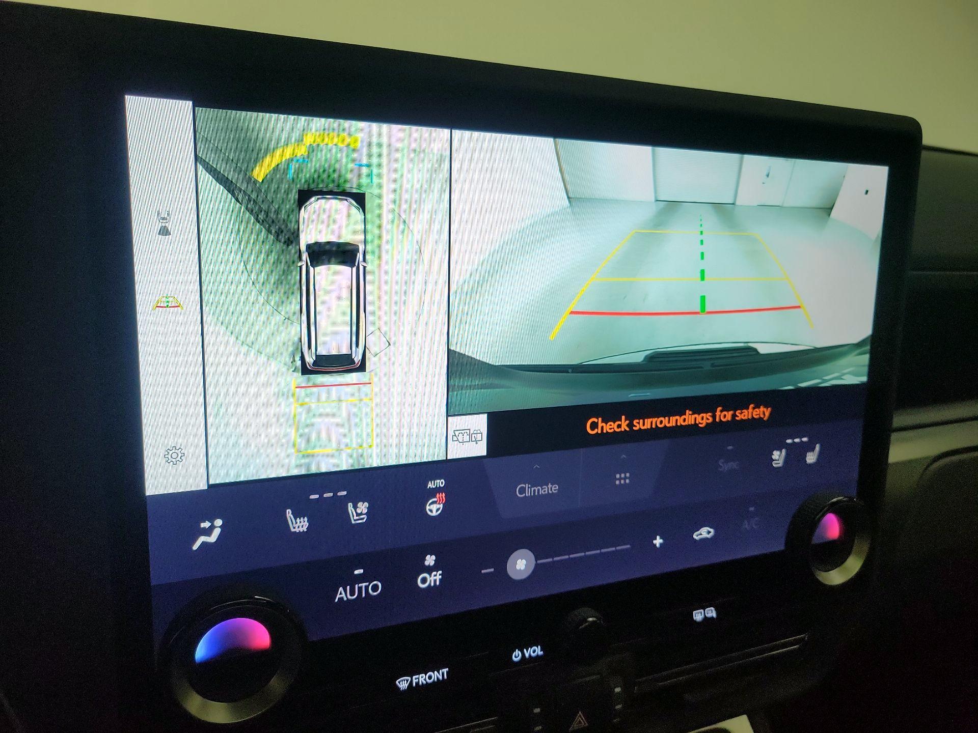 Thumbnail: 2024 Lexus GX - 15