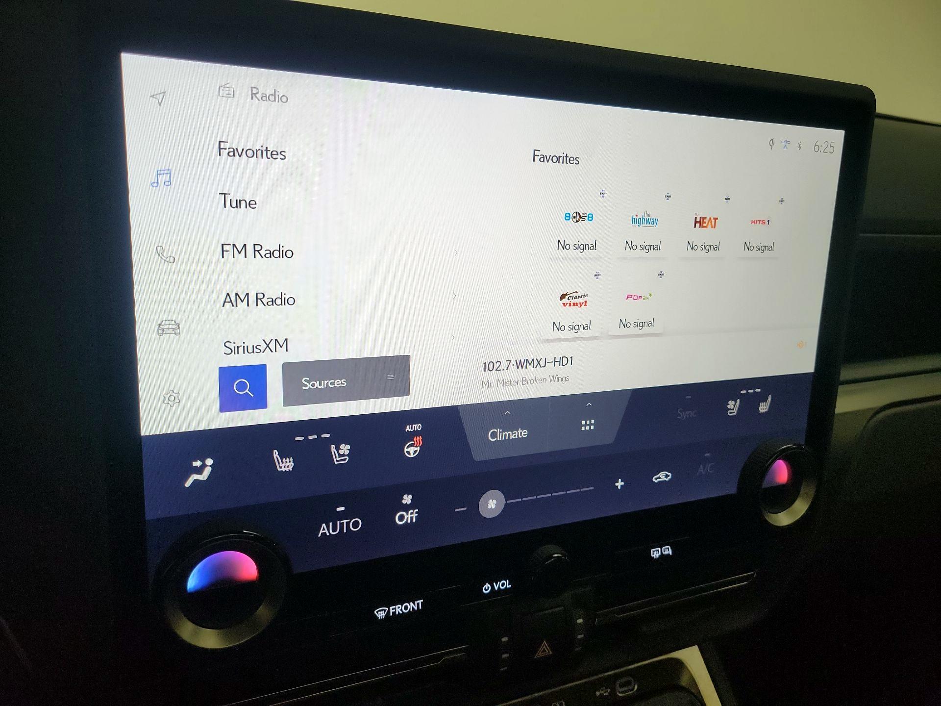 Thumbnail: 2024 Lexus GX - 16