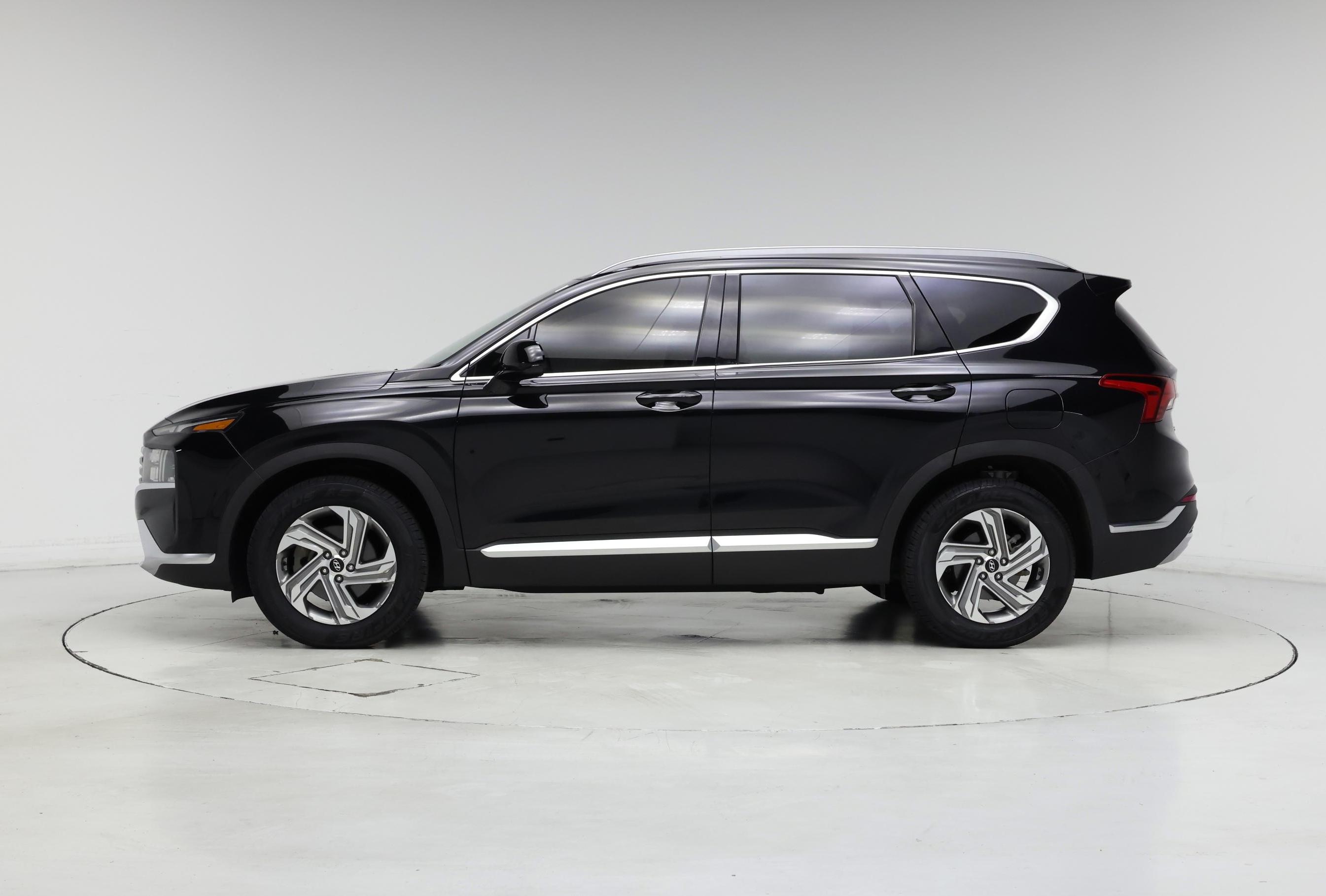 Thumbnail: 2022 Hyundai Santa Fe - 3