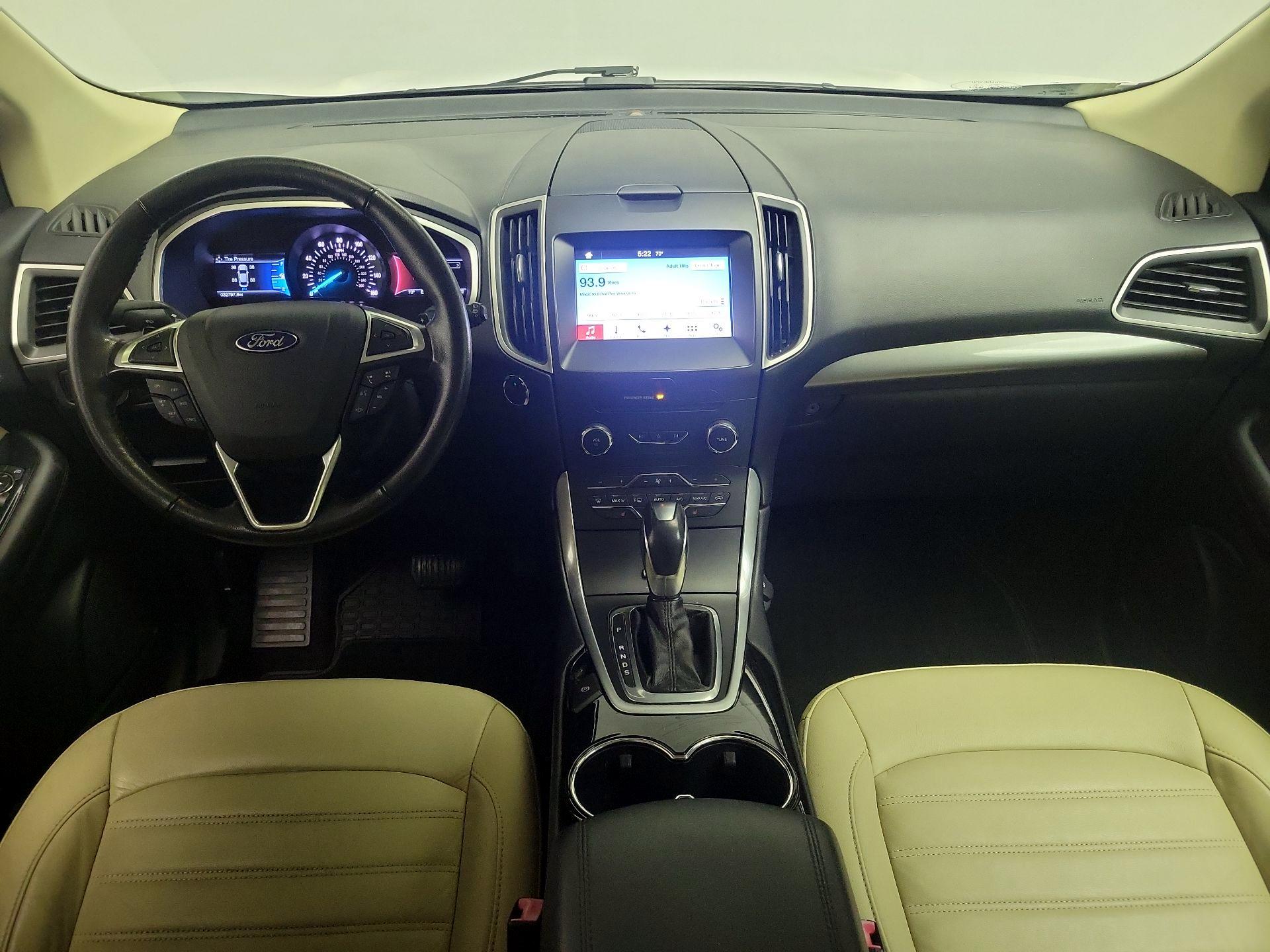 Thumbnail: 2016 Ford Edge - 9