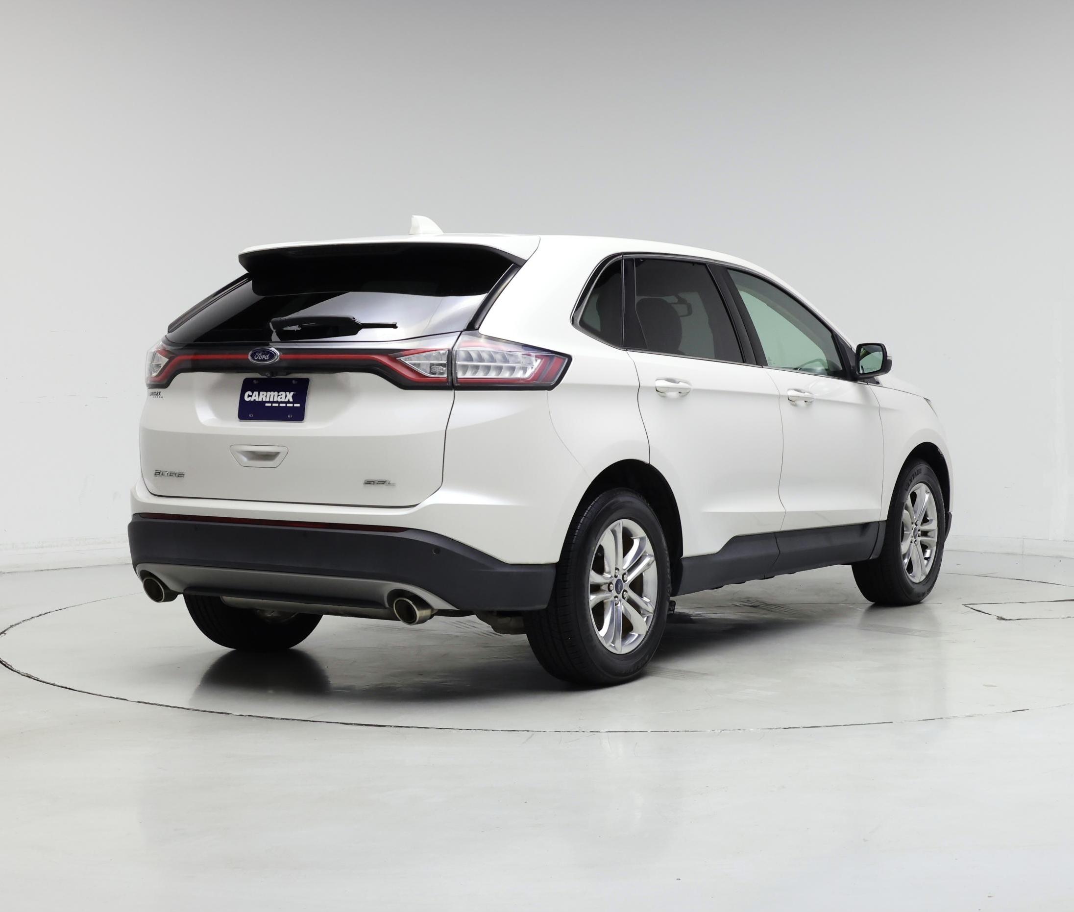 Thumbnail: 2016 Ford Edge - 8