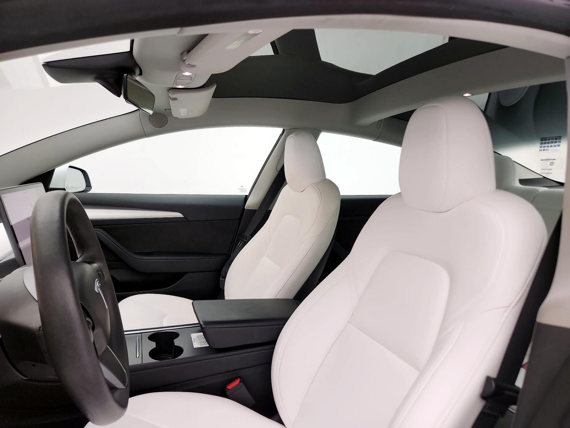 Thumbnail: 2023 Tesla Model 3 - 18