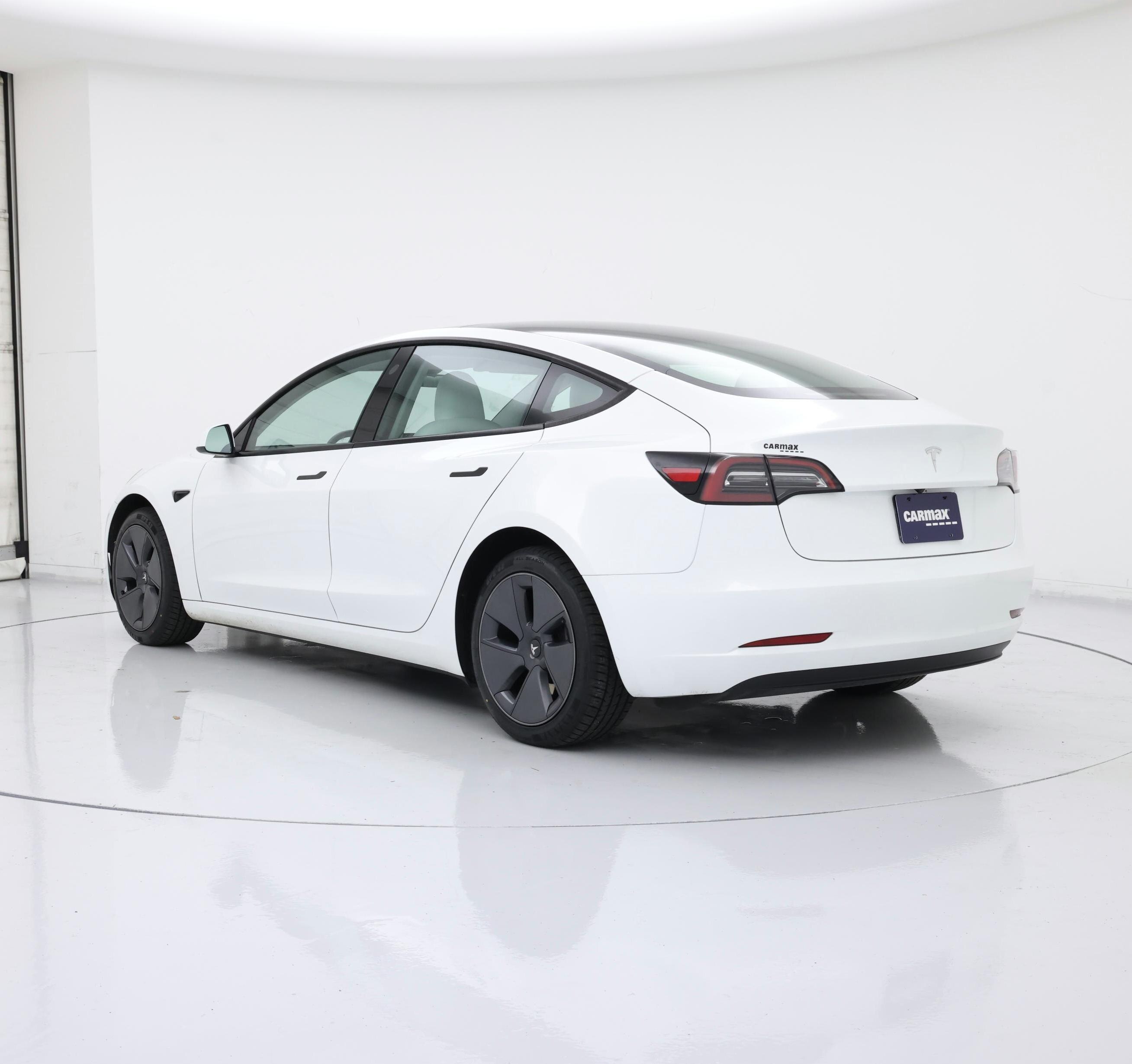 Thumbnail: 2023 Tesla Model 3 - 2