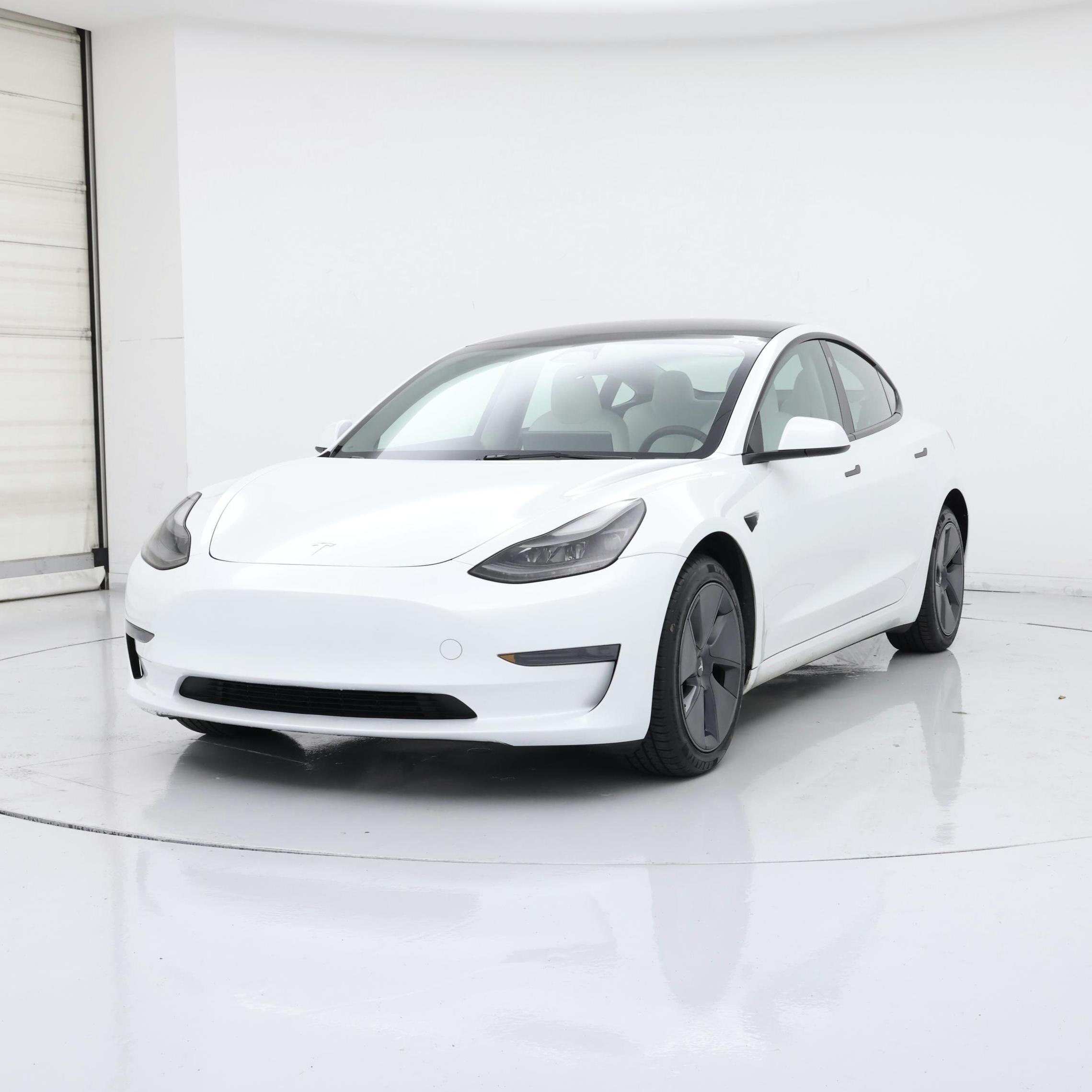 Thumbnail: 2023 Tesla Model 3 - 4