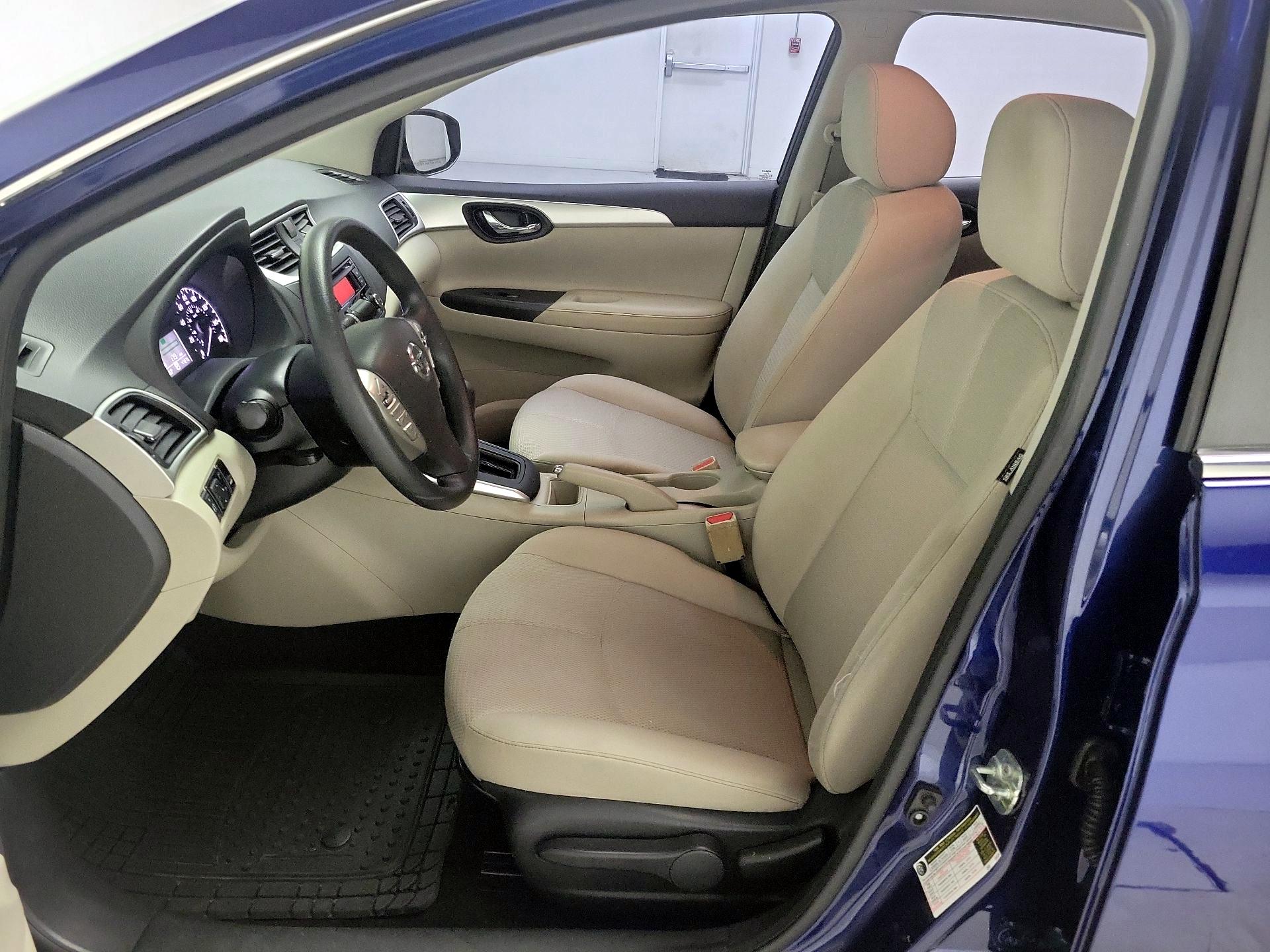 Thumbnail: 2017 Nissan Sentra - 11