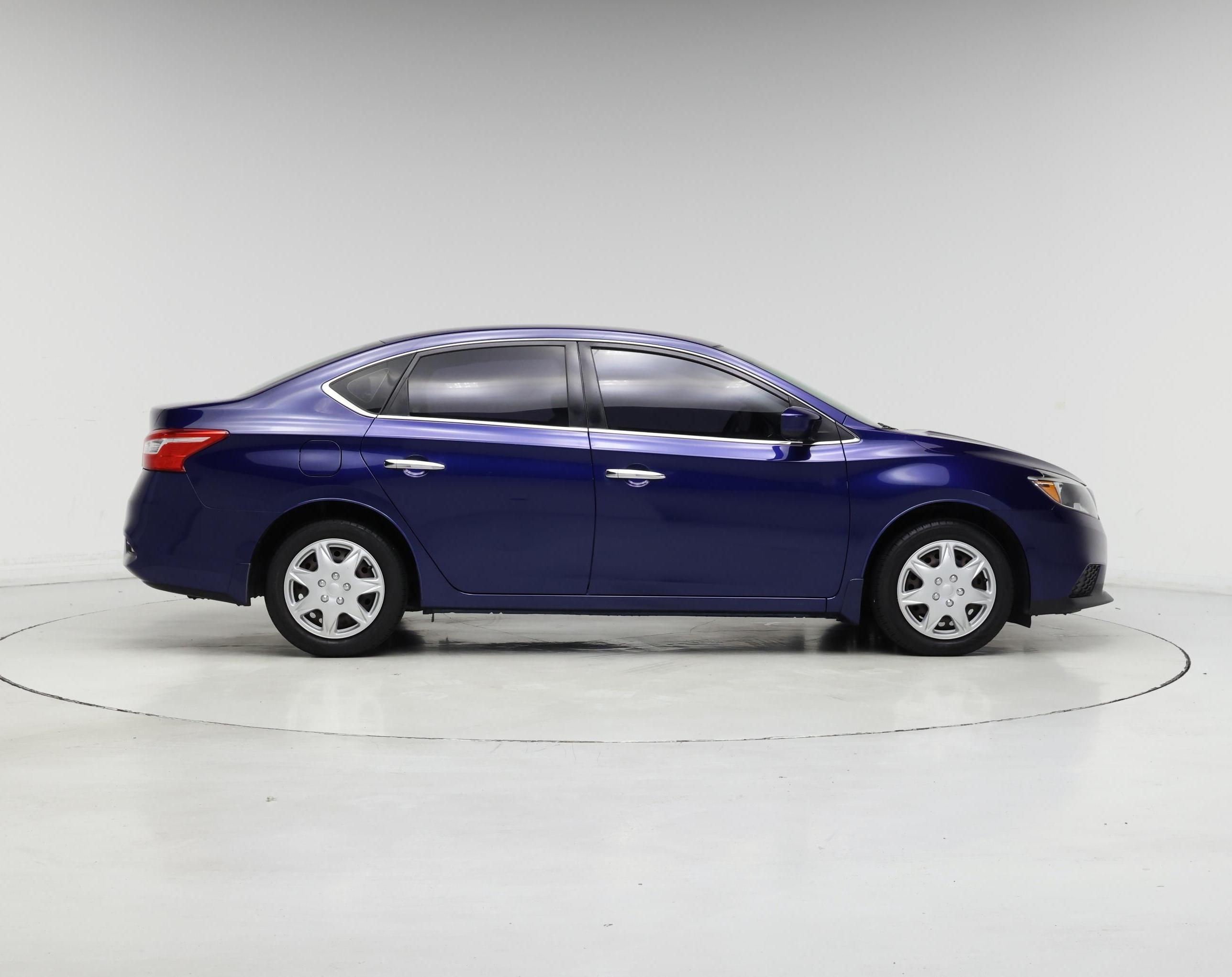 Thumbnail: 2017 Nissan Sentra - 7