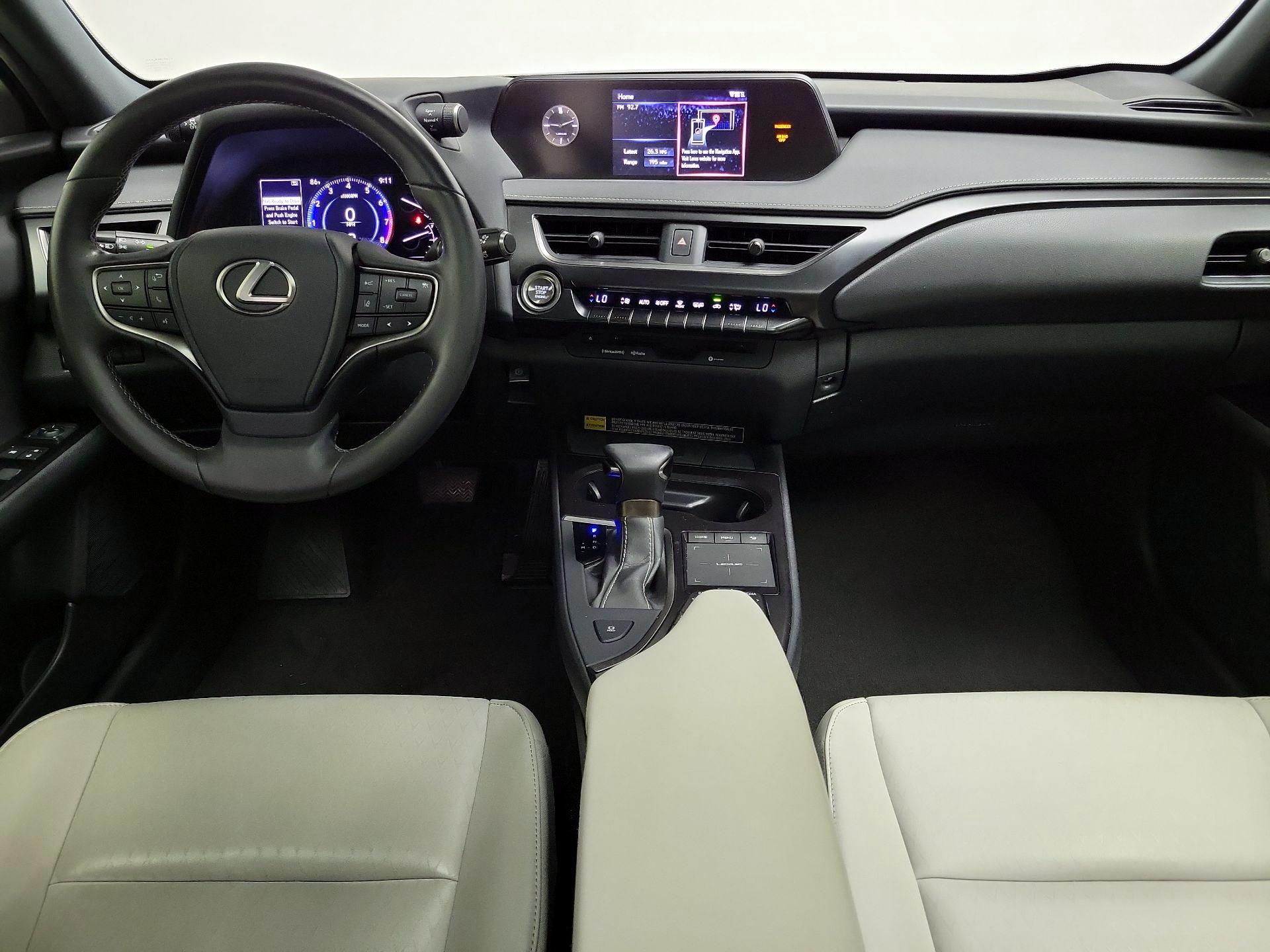 Thumbnail: 2022 Lexus UX - 9