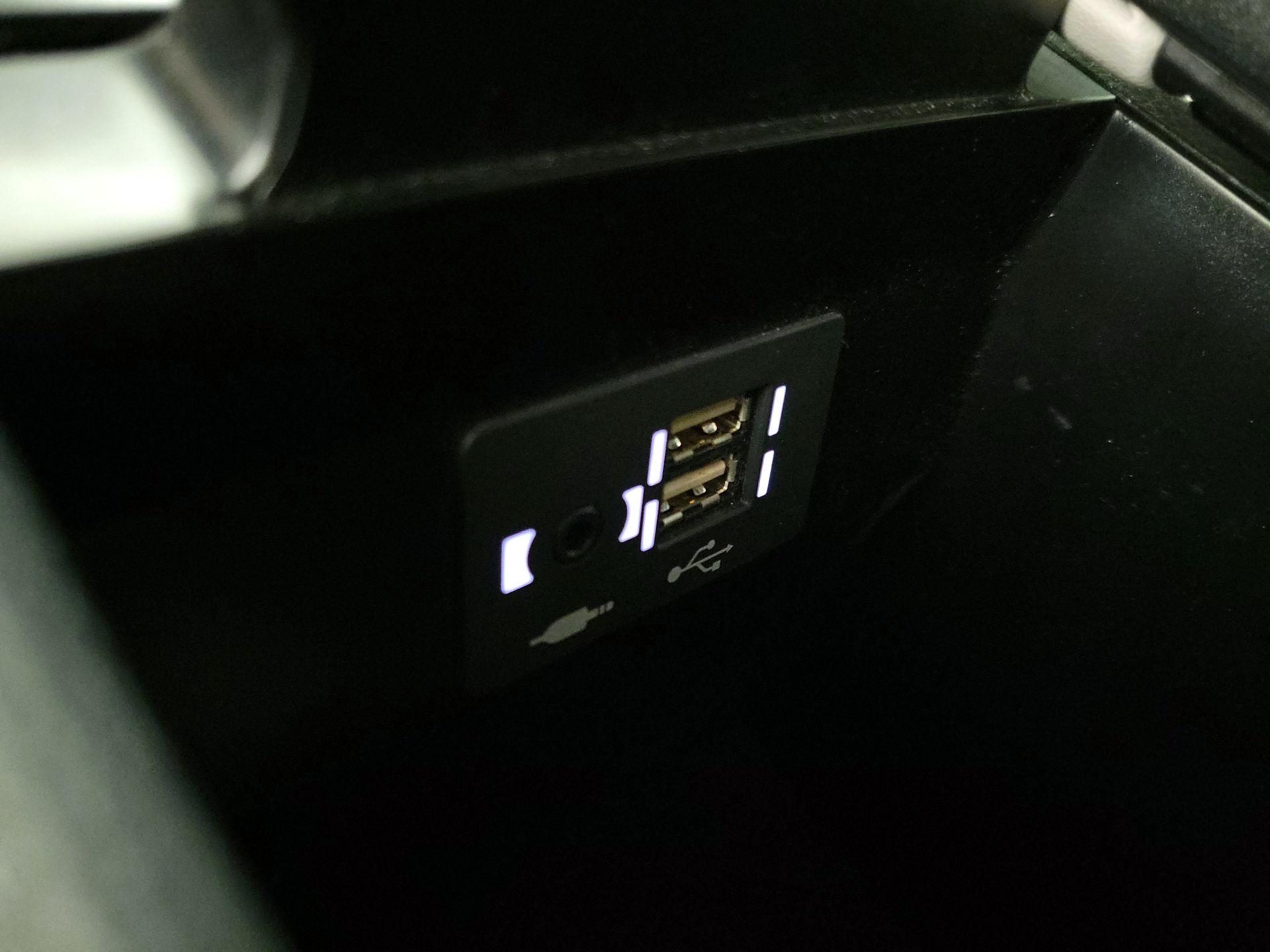 Thumbnail: 2022 Lexus UX - 19