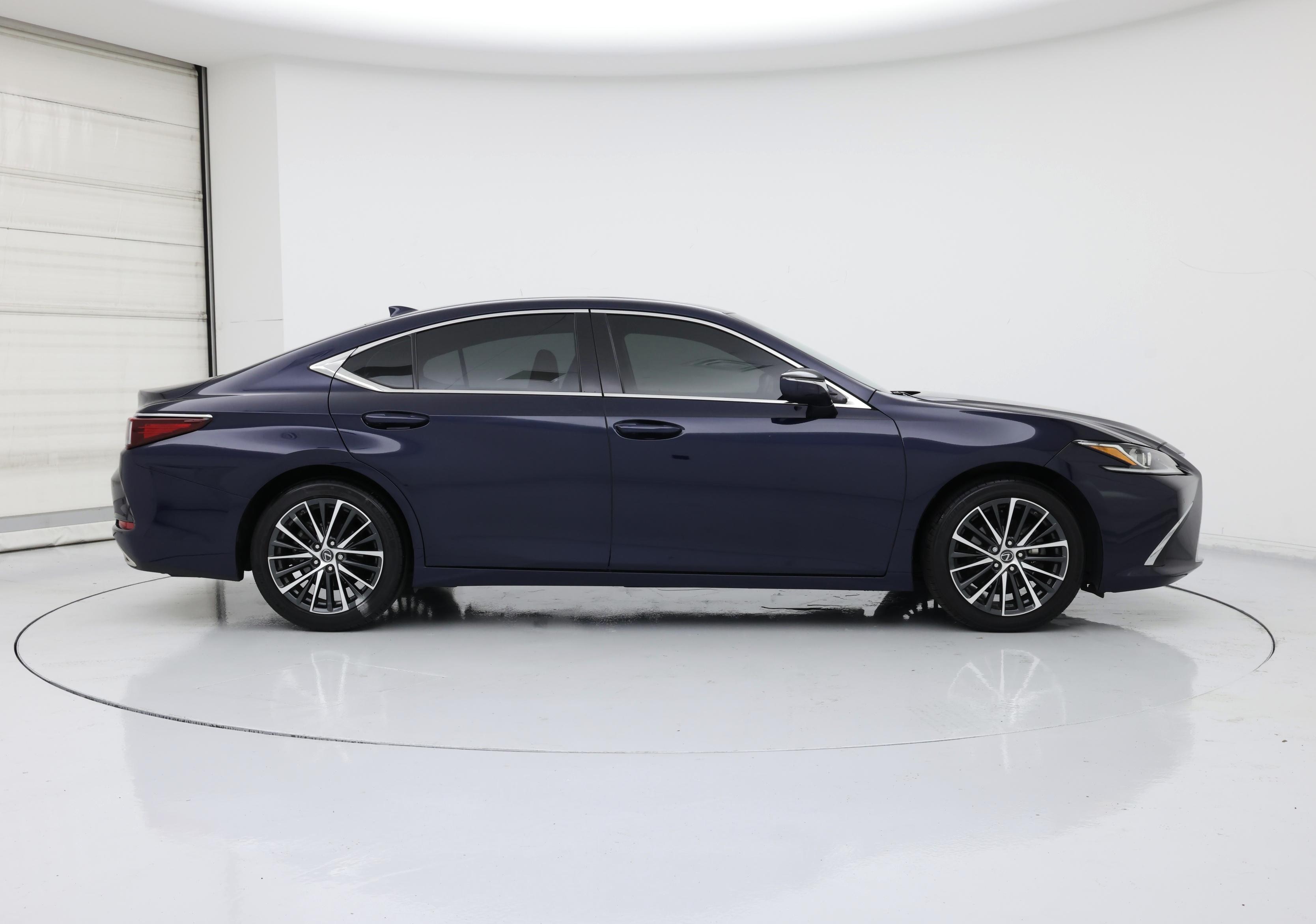 Thumbnail: 2024 Lexus ES - 7