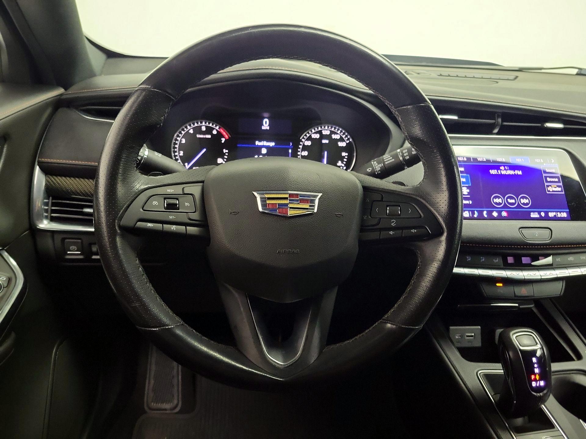 Thumbnail: 2019 Cadillac XT4 - 10