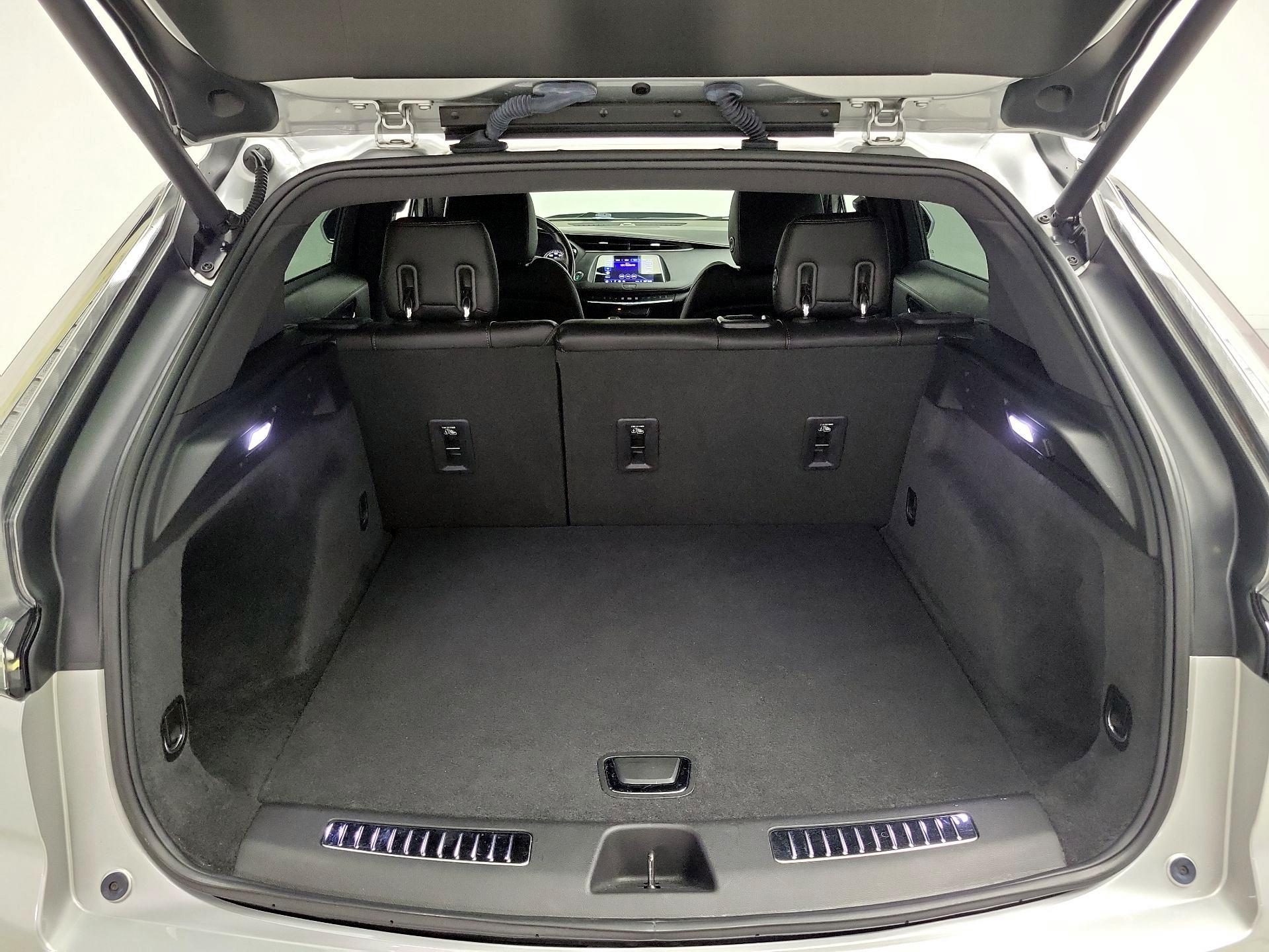 Thumbnail: 2019 Cadillac XT4 - 20