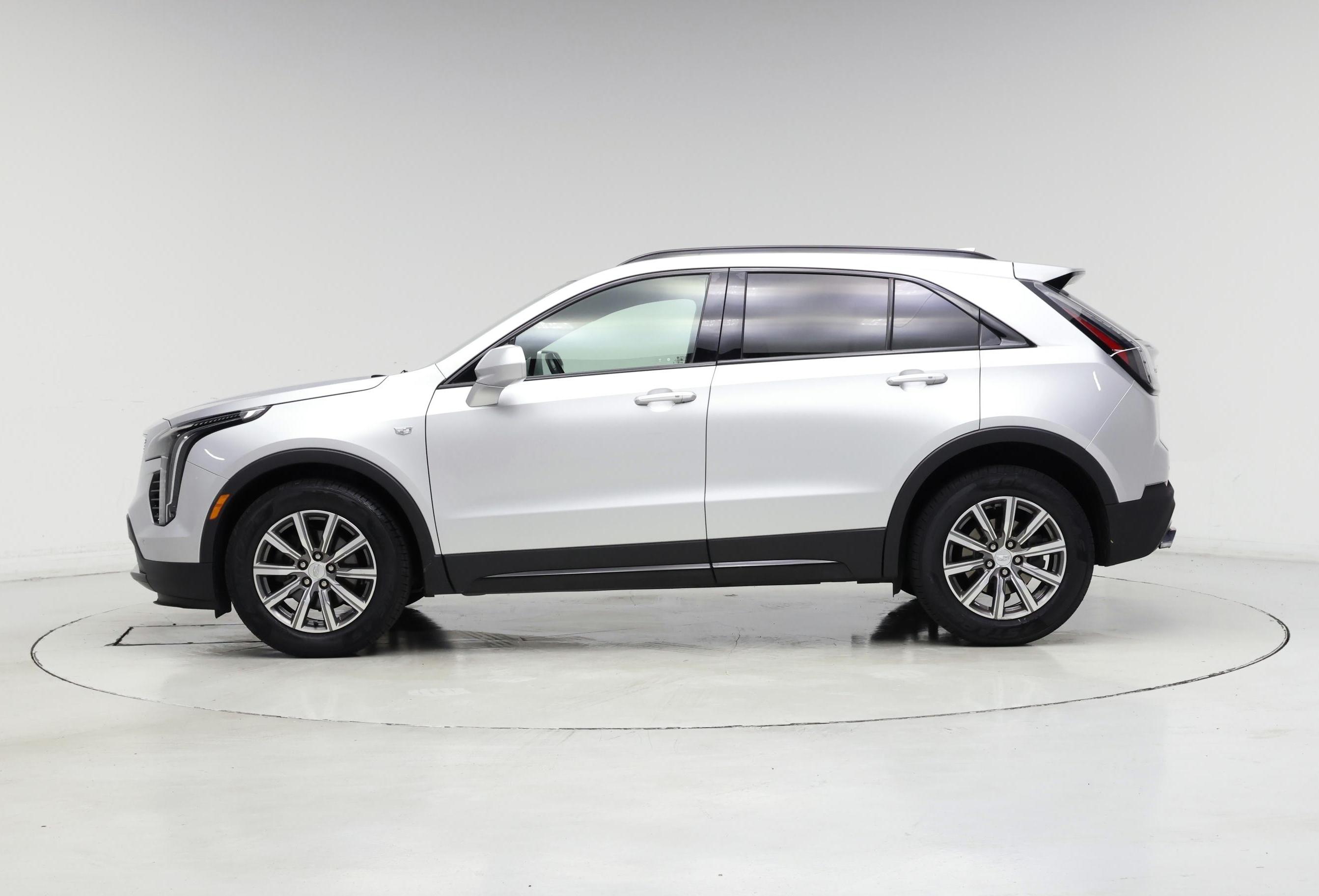 Thumbnail: 2019 Cadillac XT4 - 3