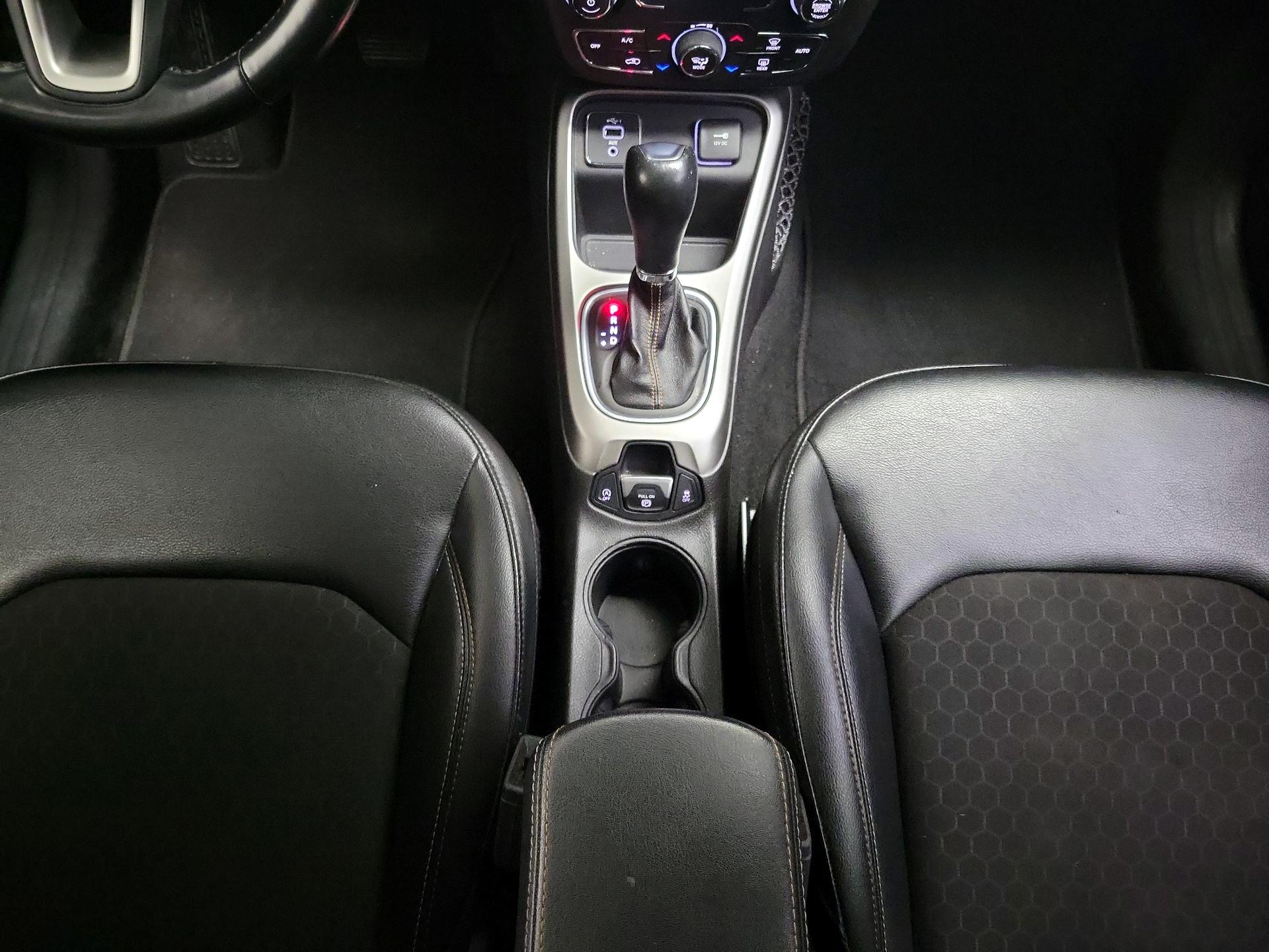 Thumbnail: 2020 Jeep Compass - 17