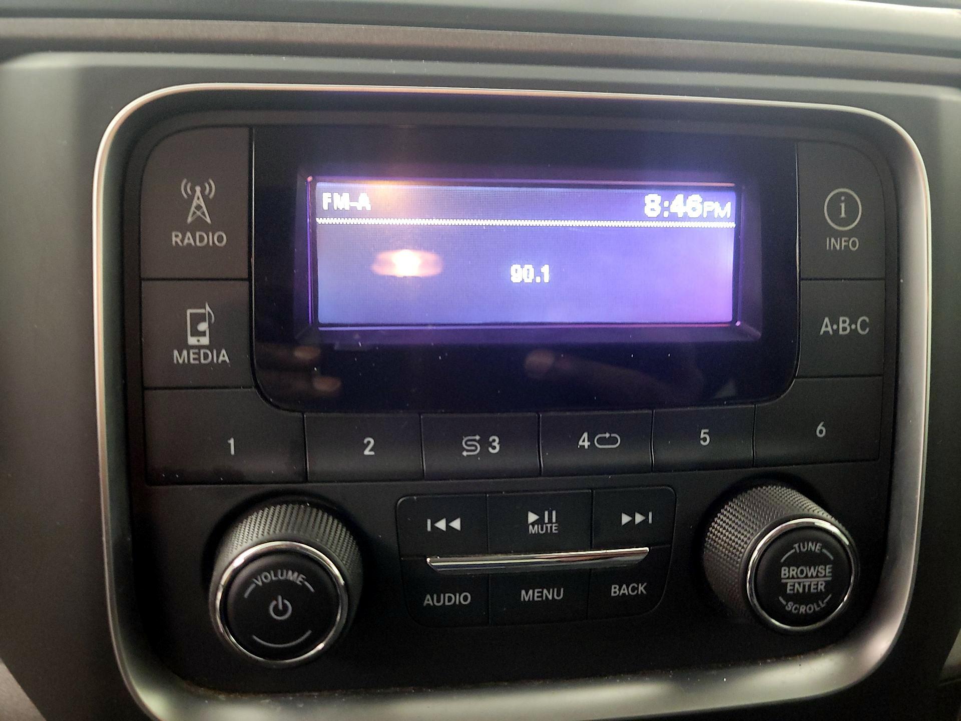 Thumbnail: 2020 RAM 1500 Classic - 15