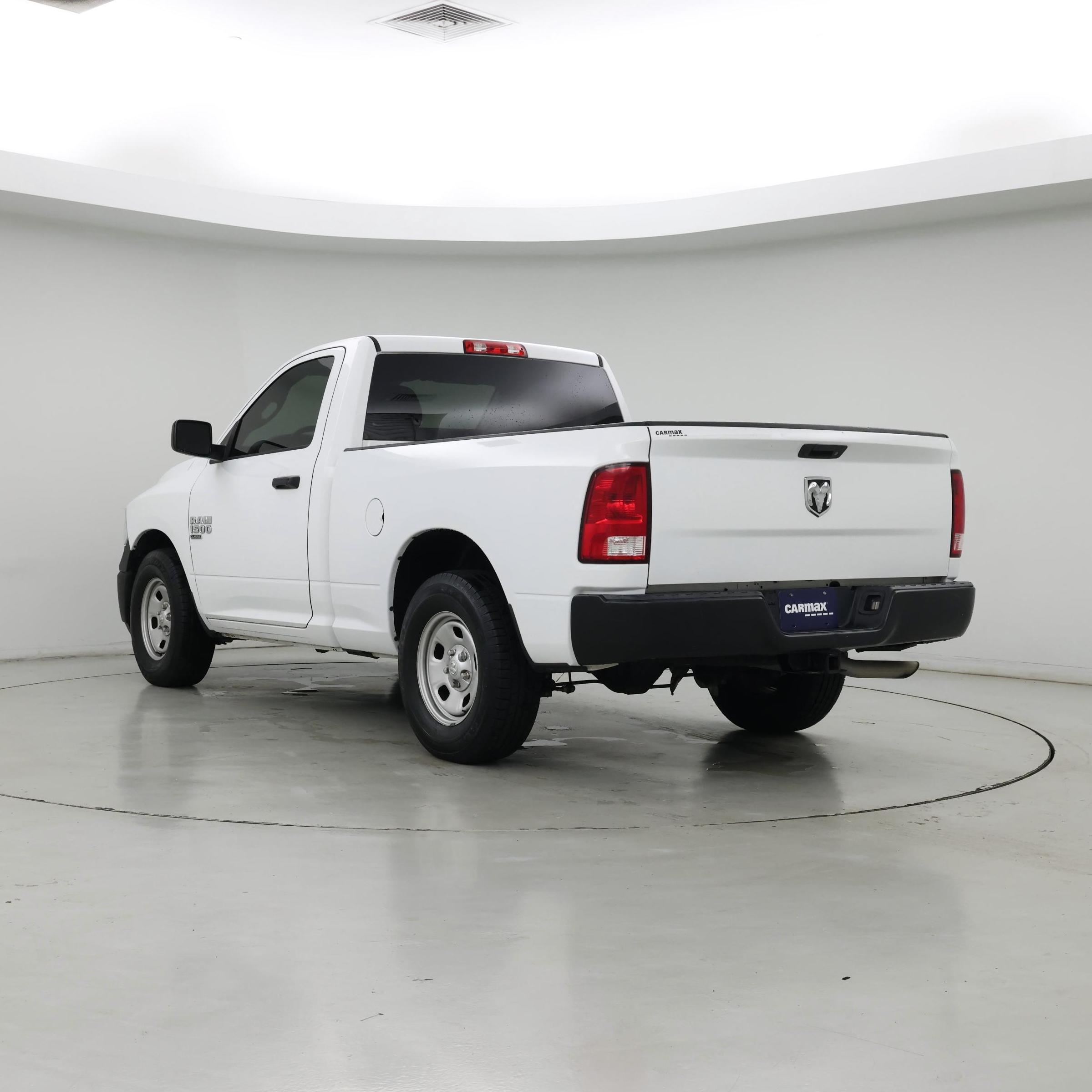 Thumbnail: 2020 RAM 1500 Classic - 2