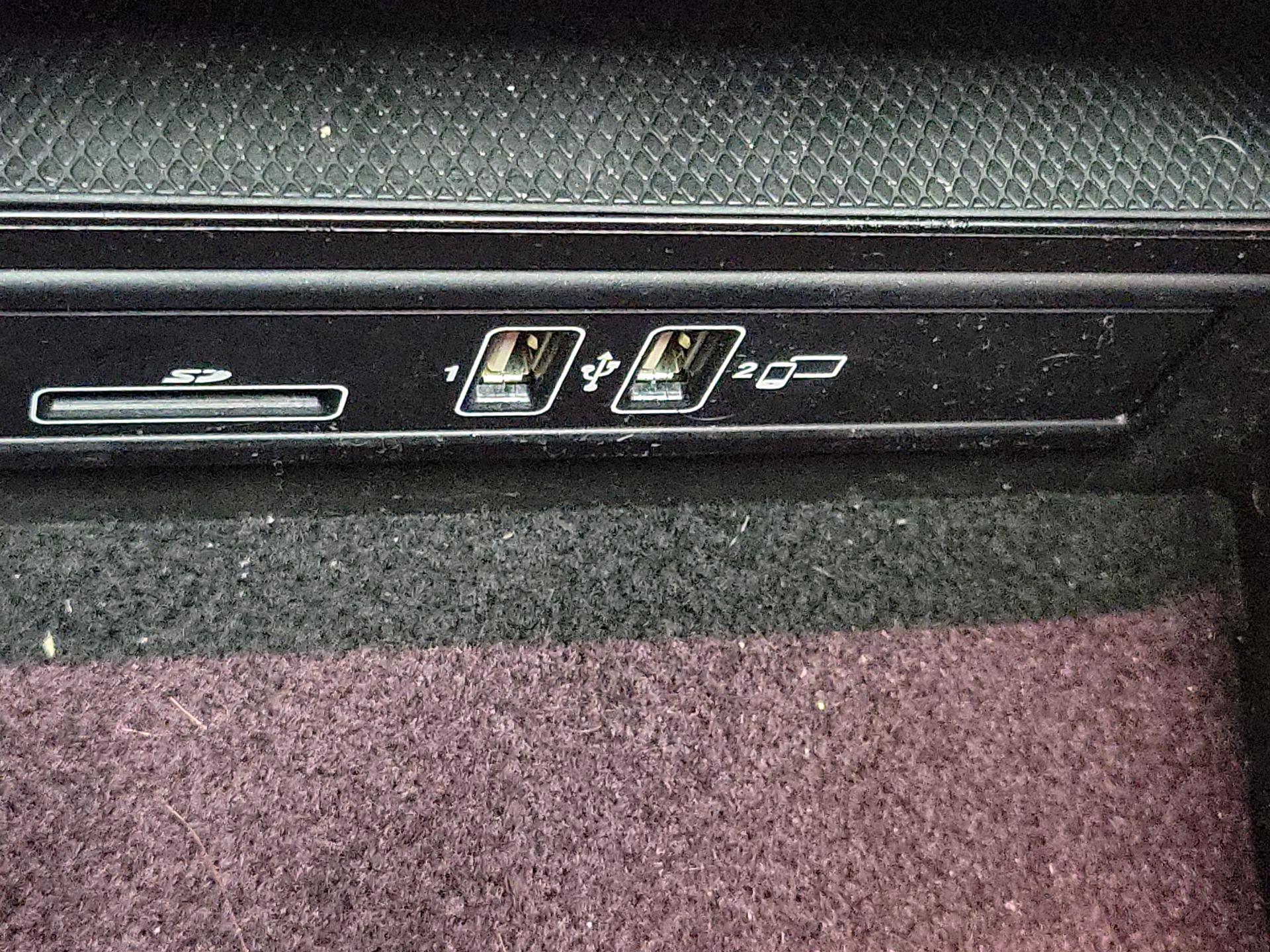 Thumbnail: 2019 Mercedes-Benz C-Class - 18