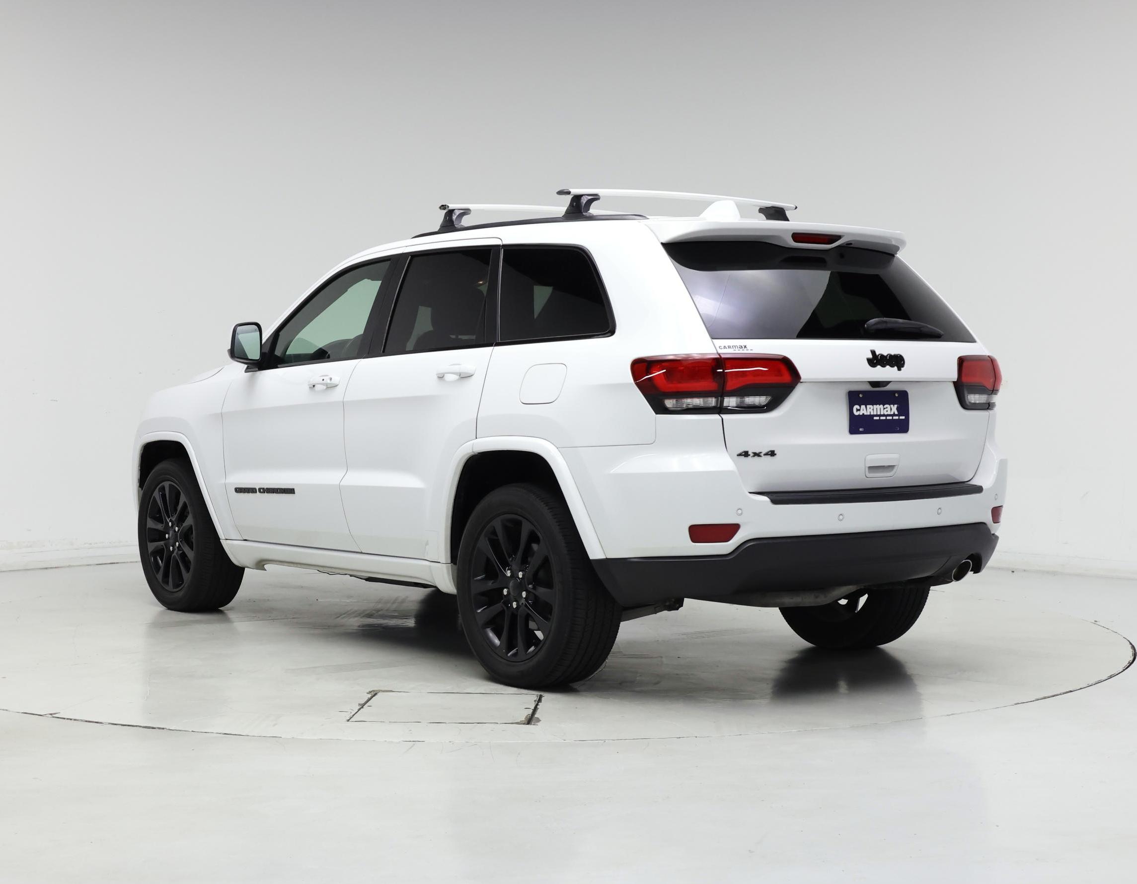 Thumbnail: 2019 Jeep Grand Cherokee - 2
