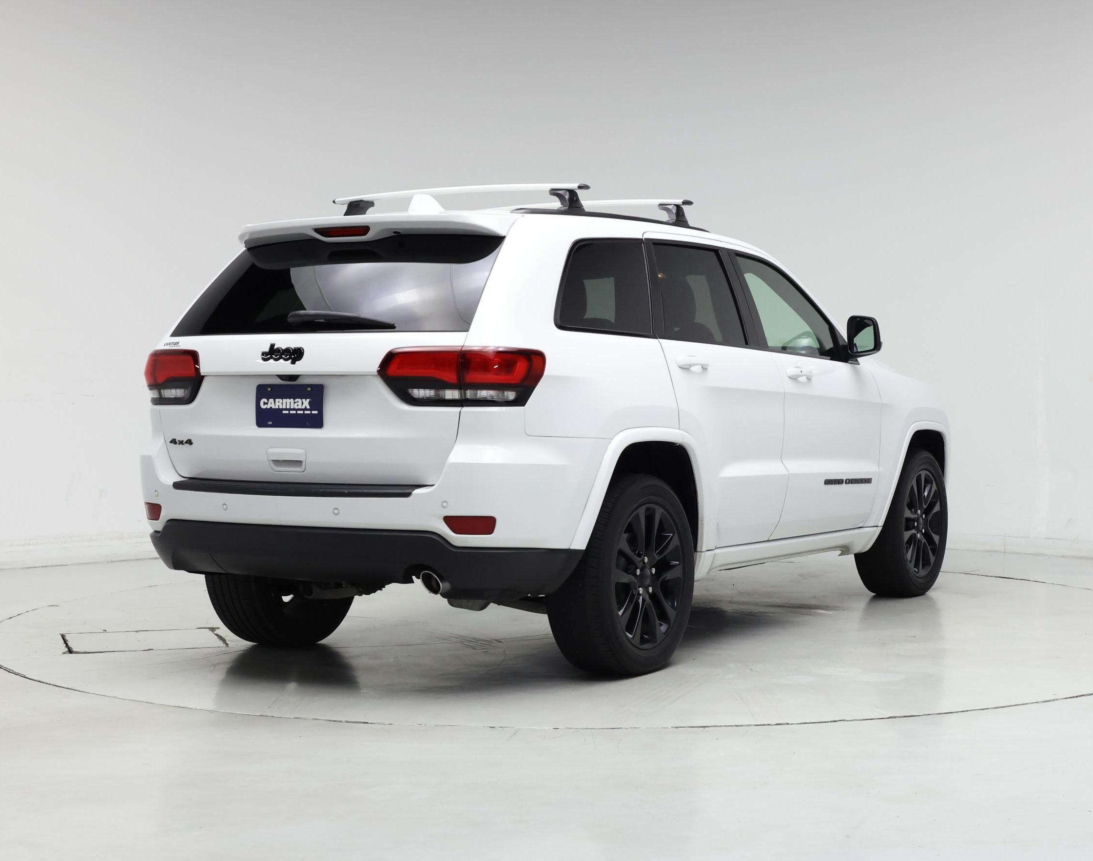 Thumbnail: 2019 Jeep Grand Cherokee - 8