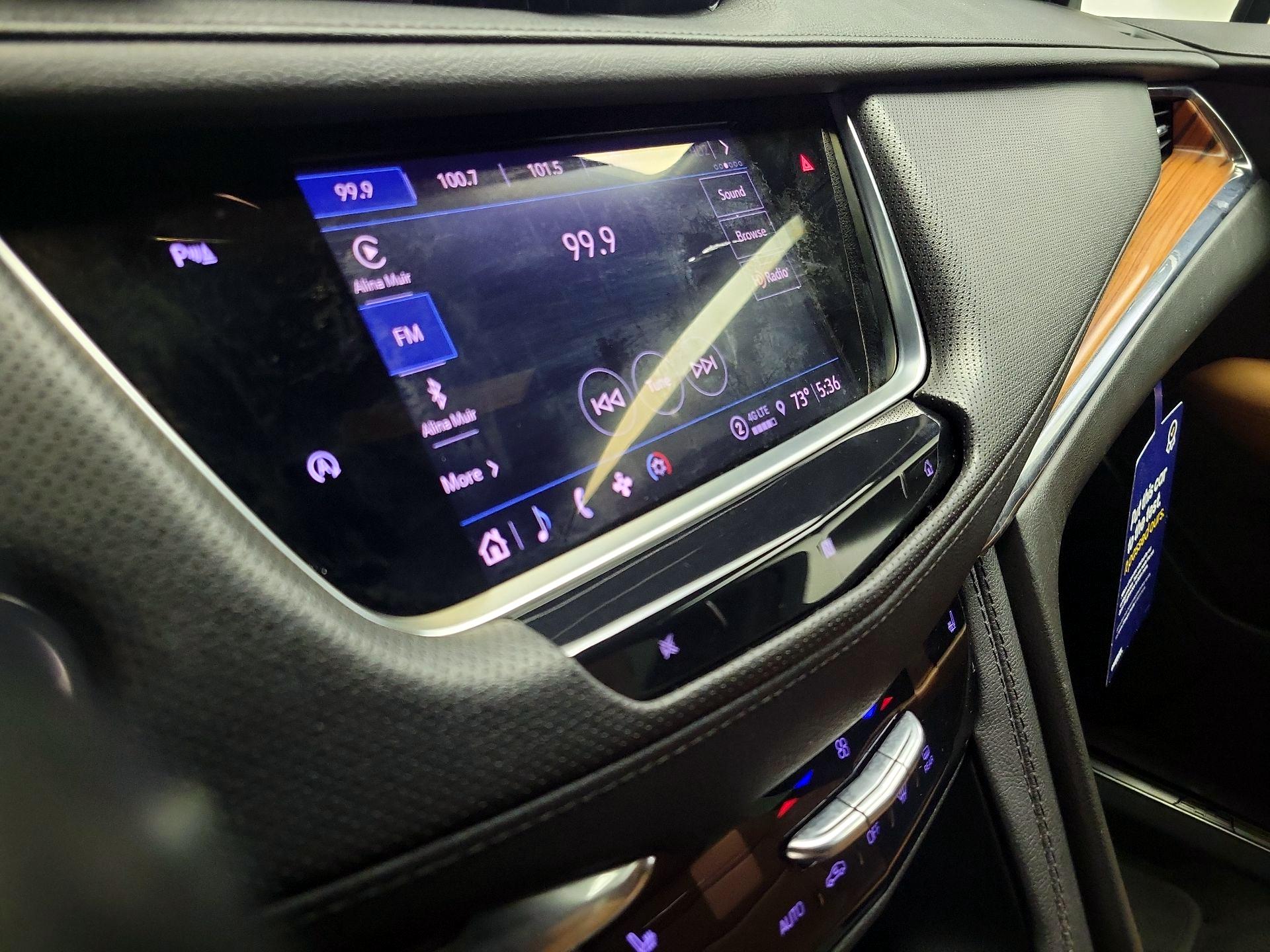 Thumbnail: 2021 Cadillac XT5 - 15