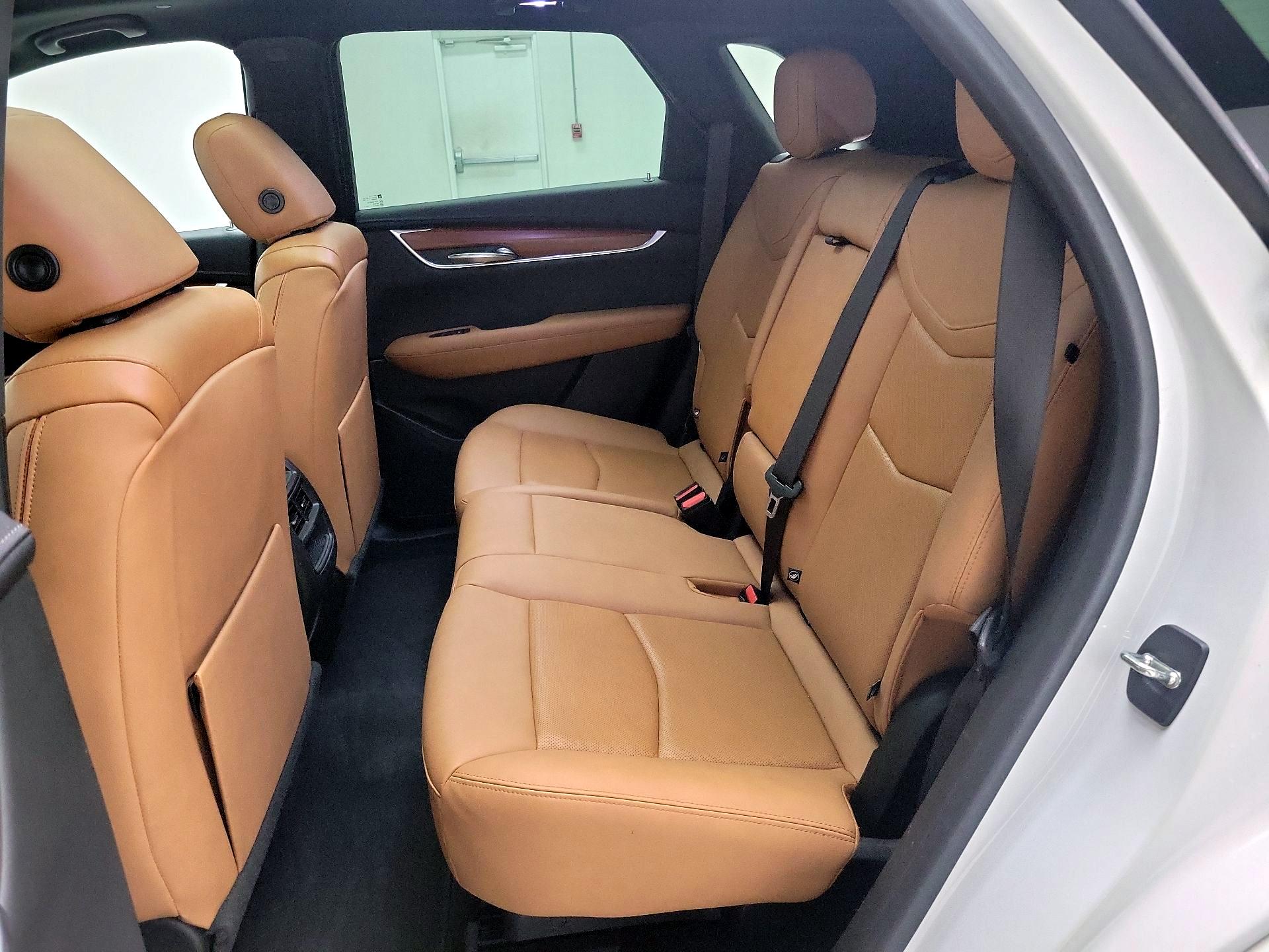 Thumbnail: 2021 Cadillac XT5 - 20