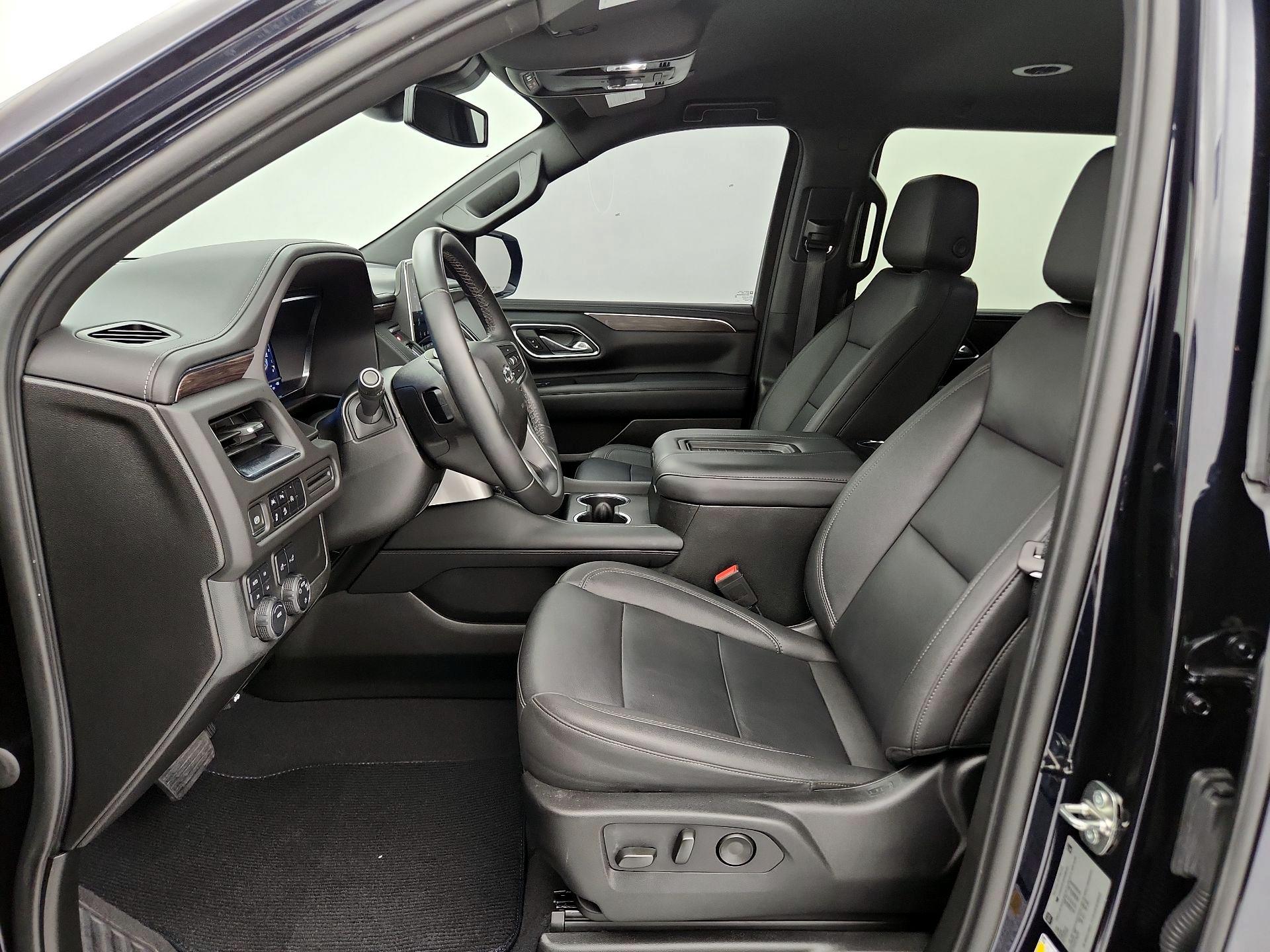 Thumbnail: 2023 Chevrolet Suburban - 11