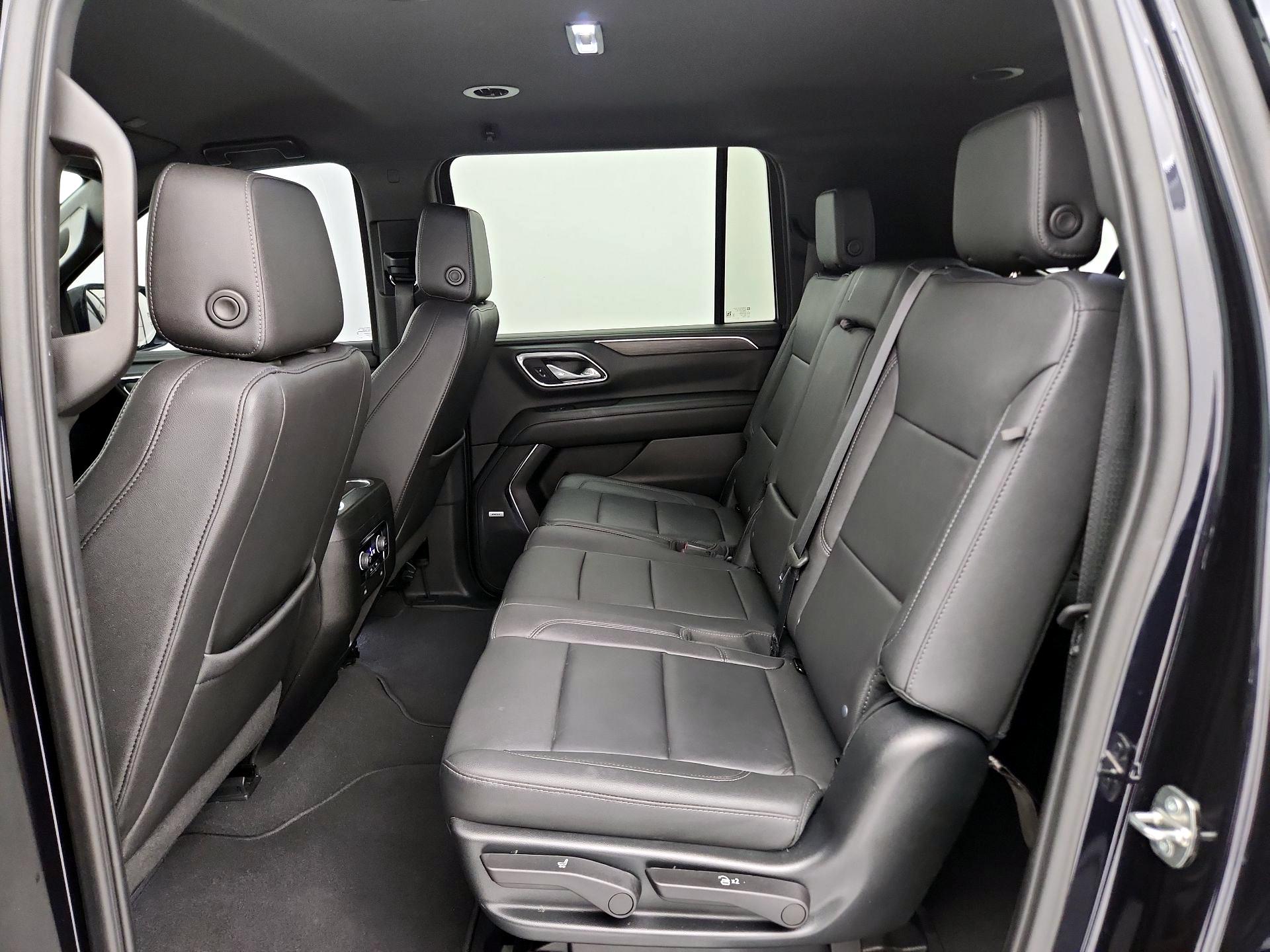 Thumbnail: 2023 Chevrolet Suburban - 19