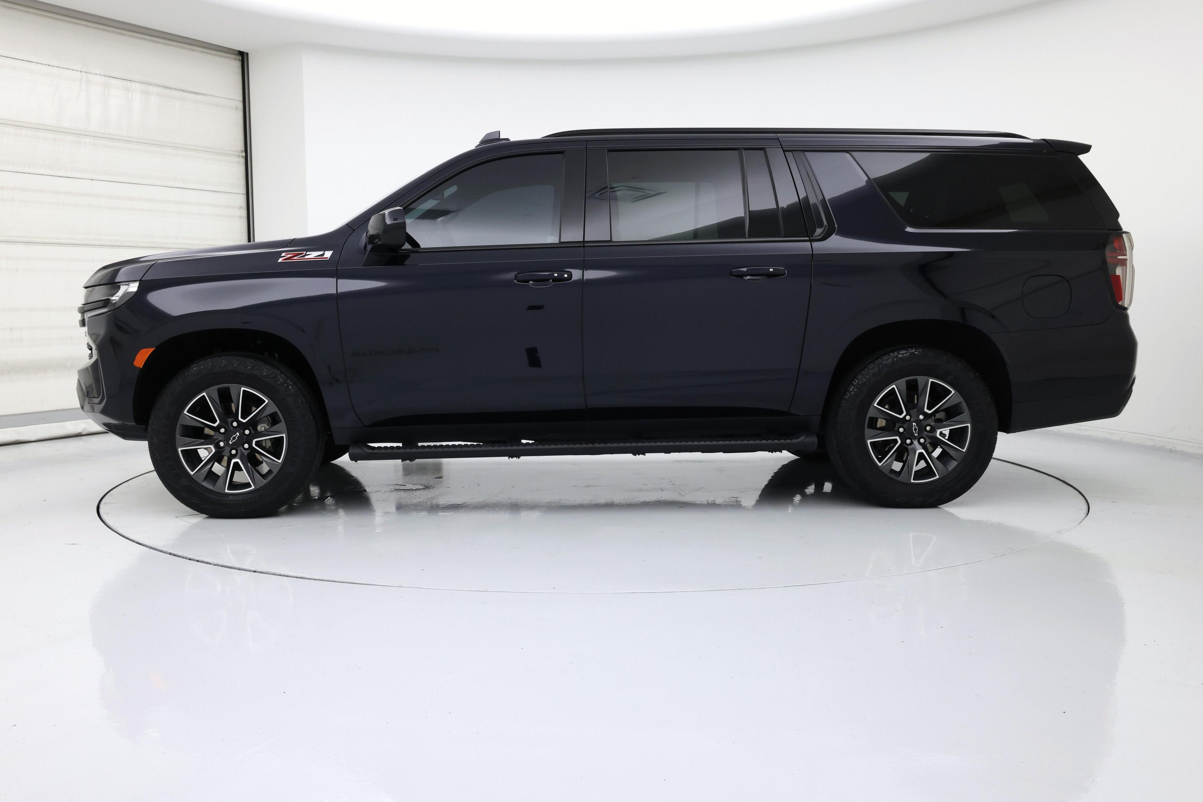 Thumbnail: 2023 Chevrolet Suburban - 3