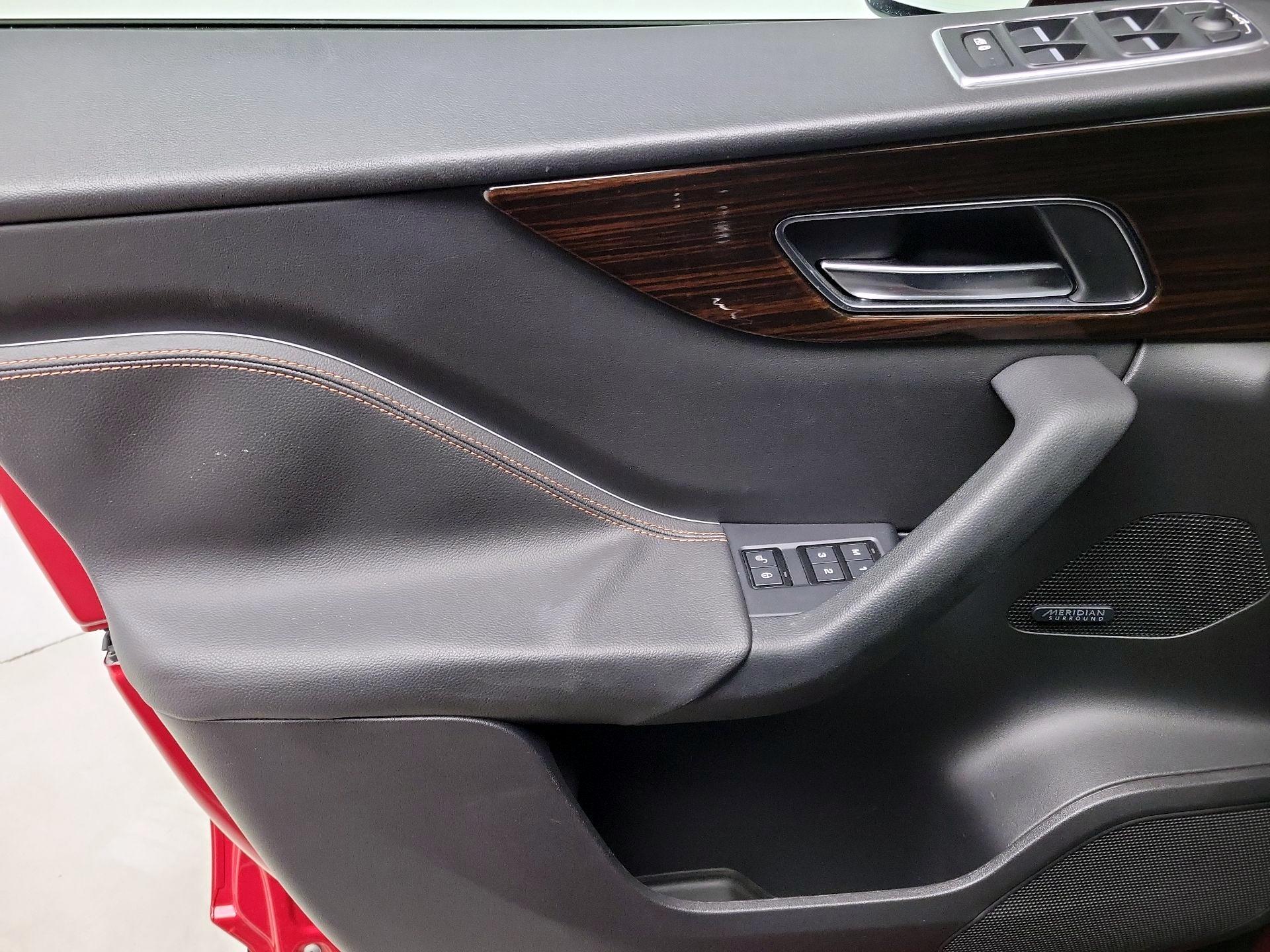 Thumbnail: 2019 Jaguar F-Pace - 12