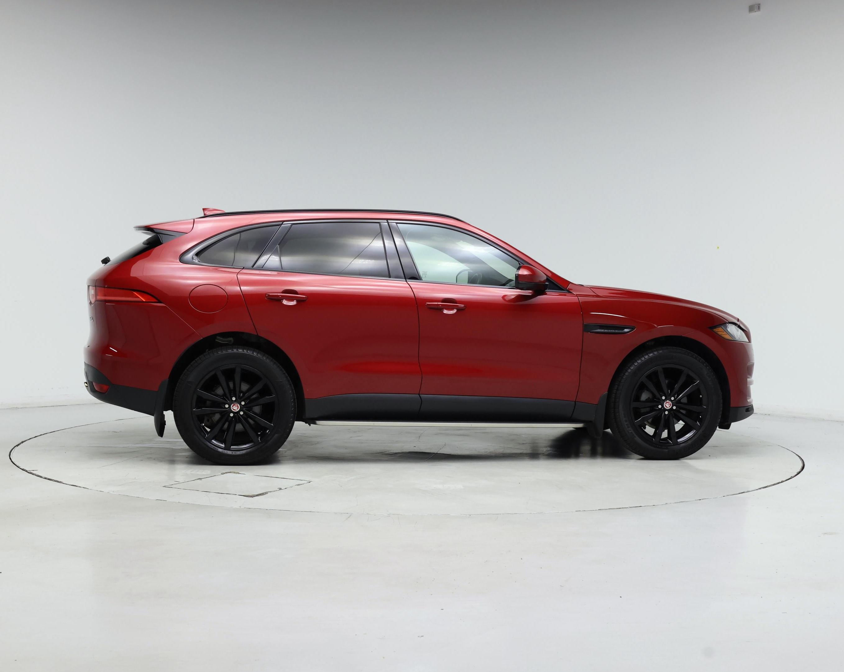 Thumbnail: 2019 Jaguar F-Pace - 7