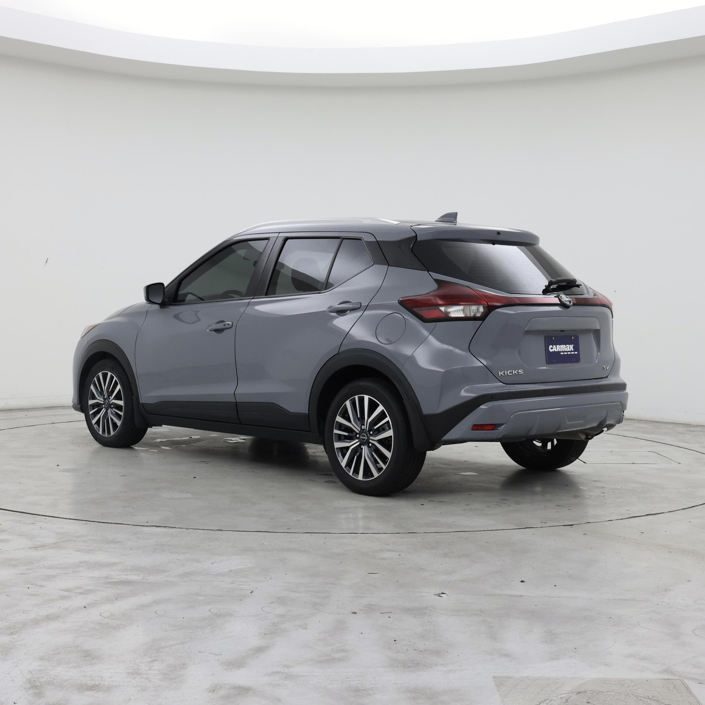 Thumbnail: 2023 Nissan Kicks - 2