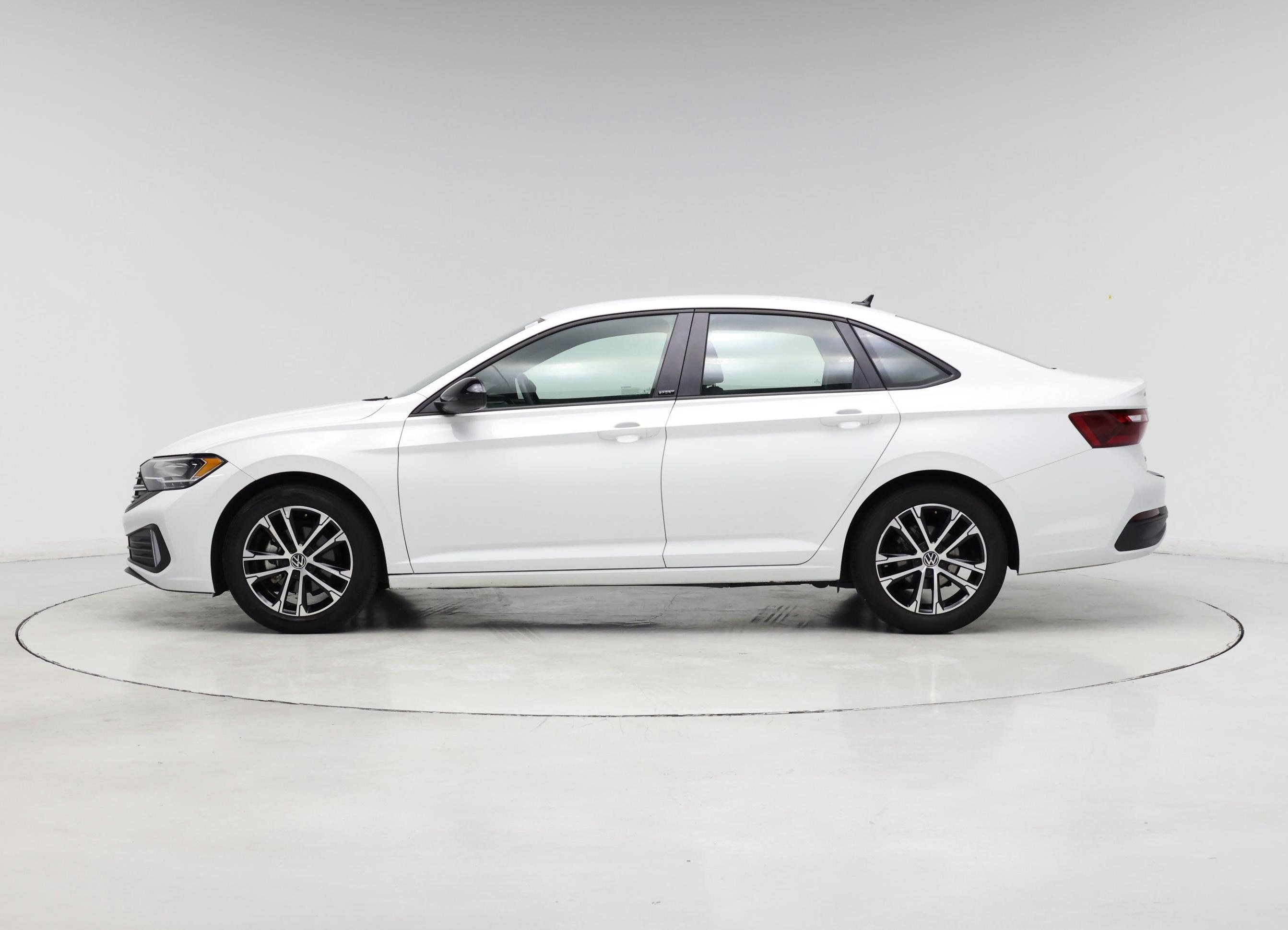 Thumbnail: 2023 Volkswagen Jetta - 3