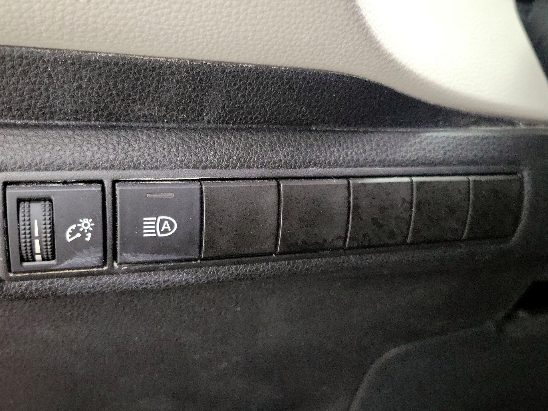 Thumbnail: 2023 Toyota Corolla - 13