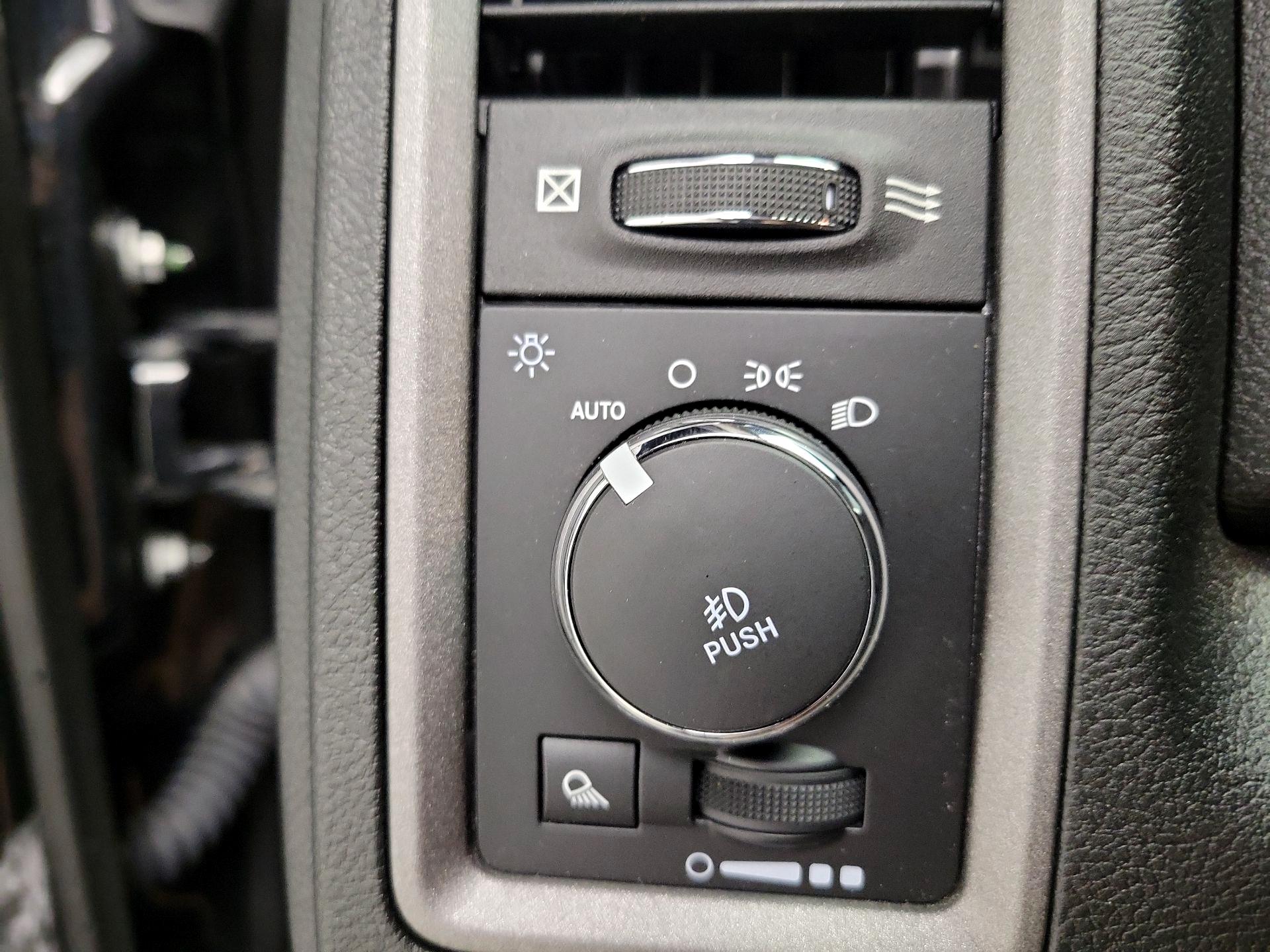 Thumbnail: 2022 RAM 1500 Classic - 13